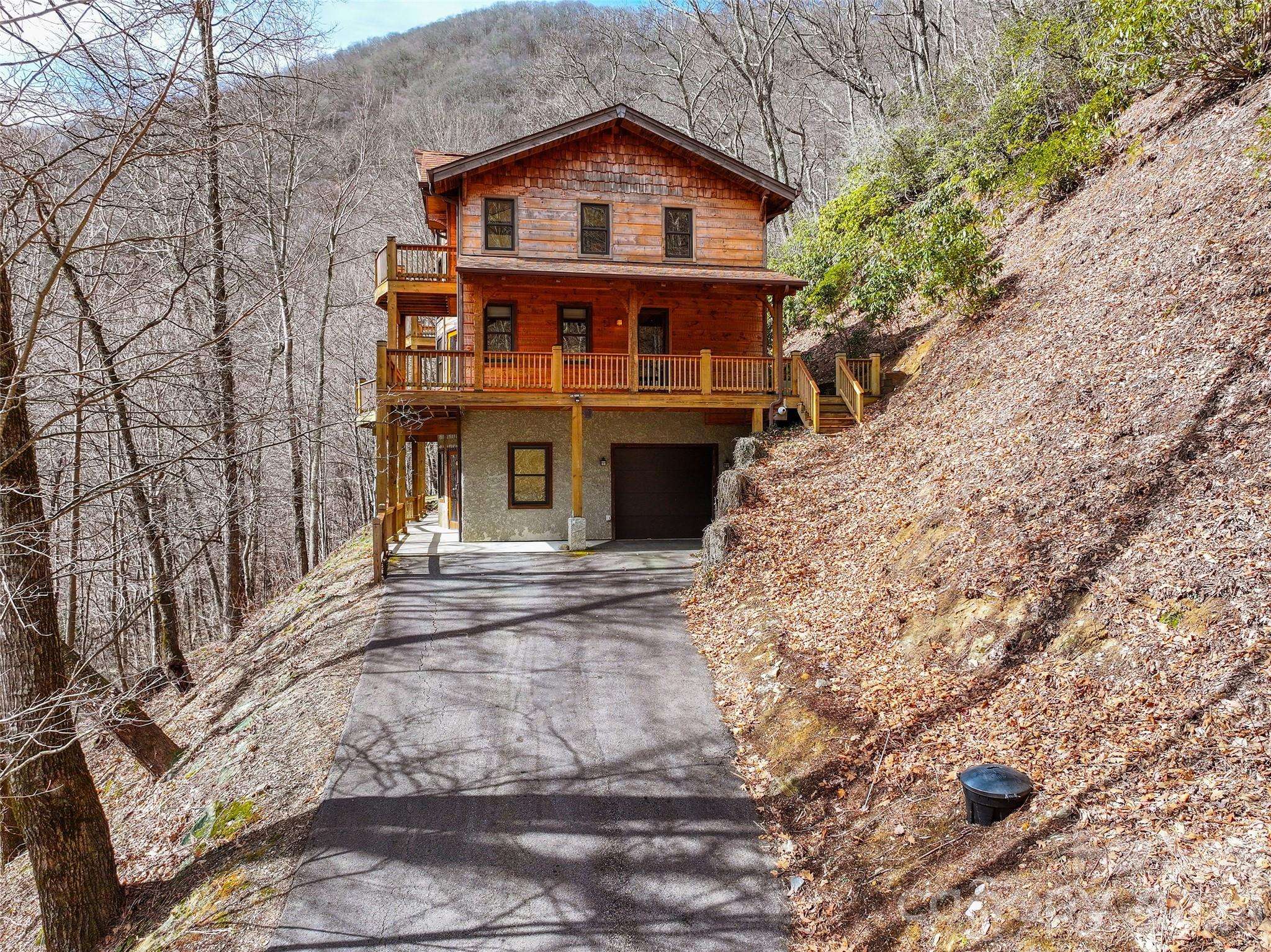 173 Heavenview PT, Maggie Valley, NC 28751