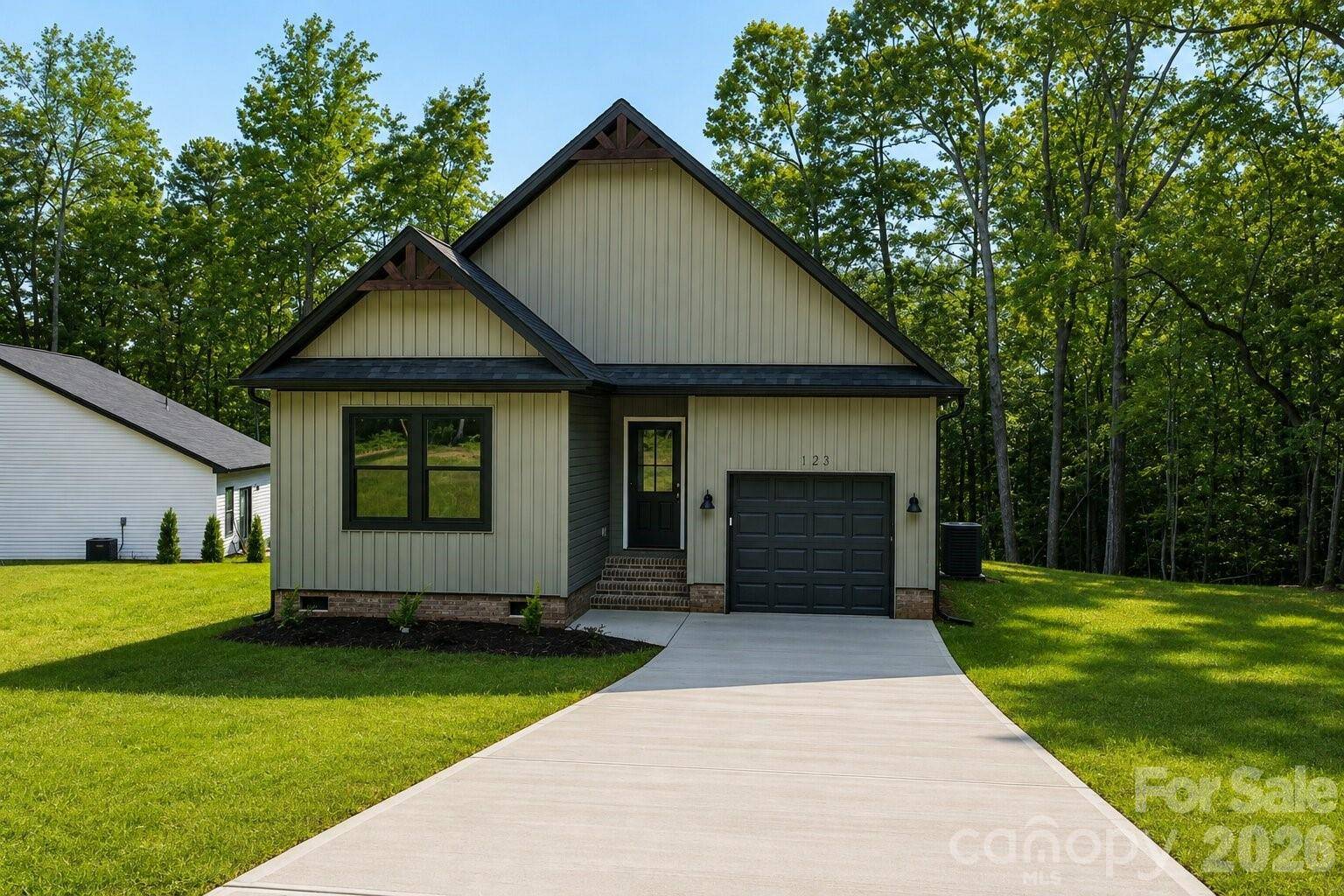 123 Chapel Hill DR, Troy, NC 27371