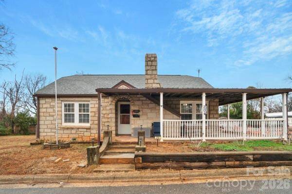 204 W C AVE, Salisbury, NC 28144