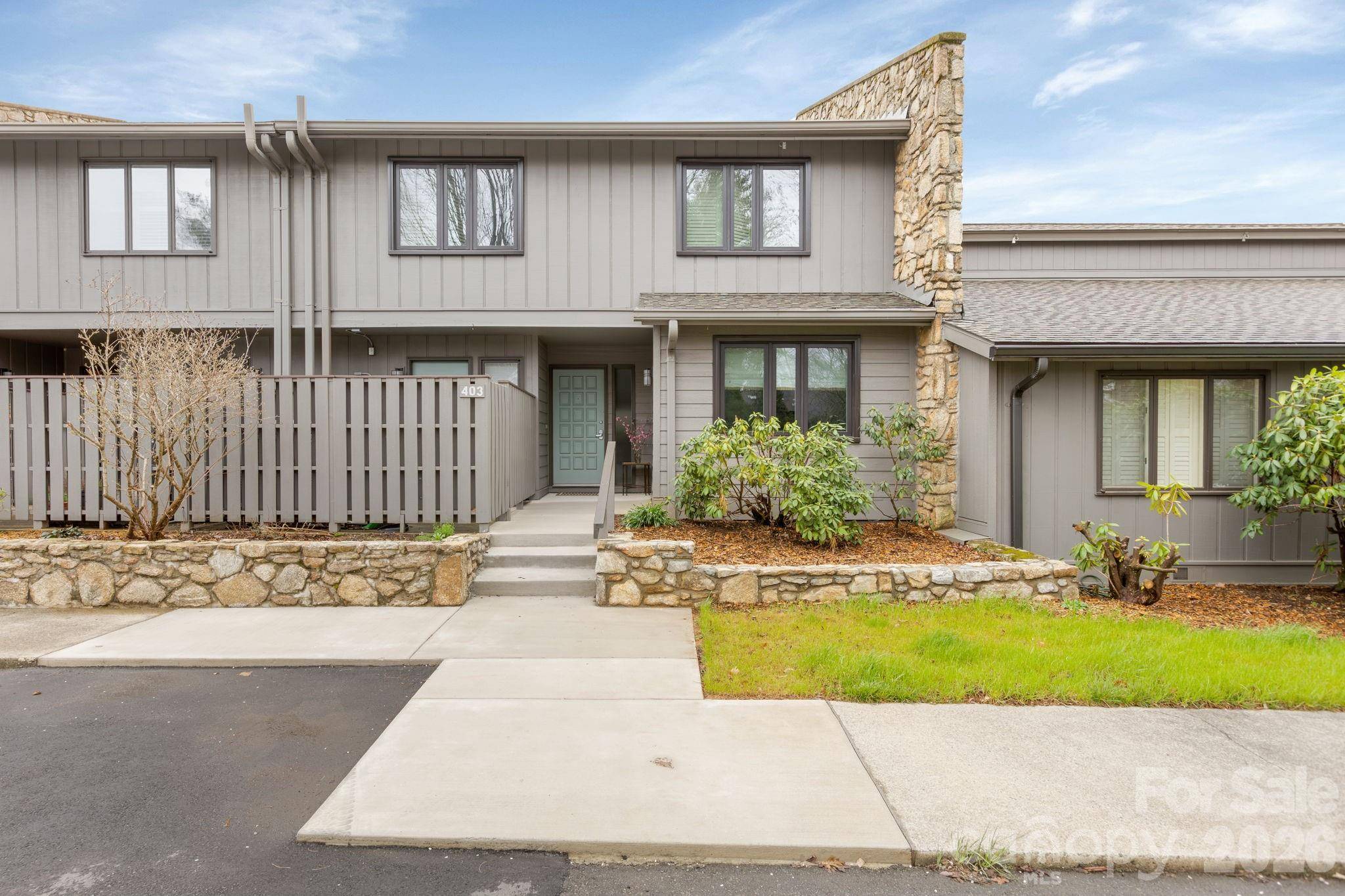 403 Crowfields DR, Asheville, NC 28803