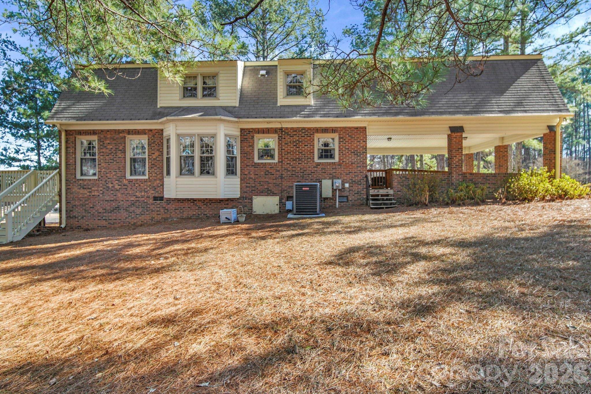 219 Williamsburg LN, Wadesboro, NC 28170