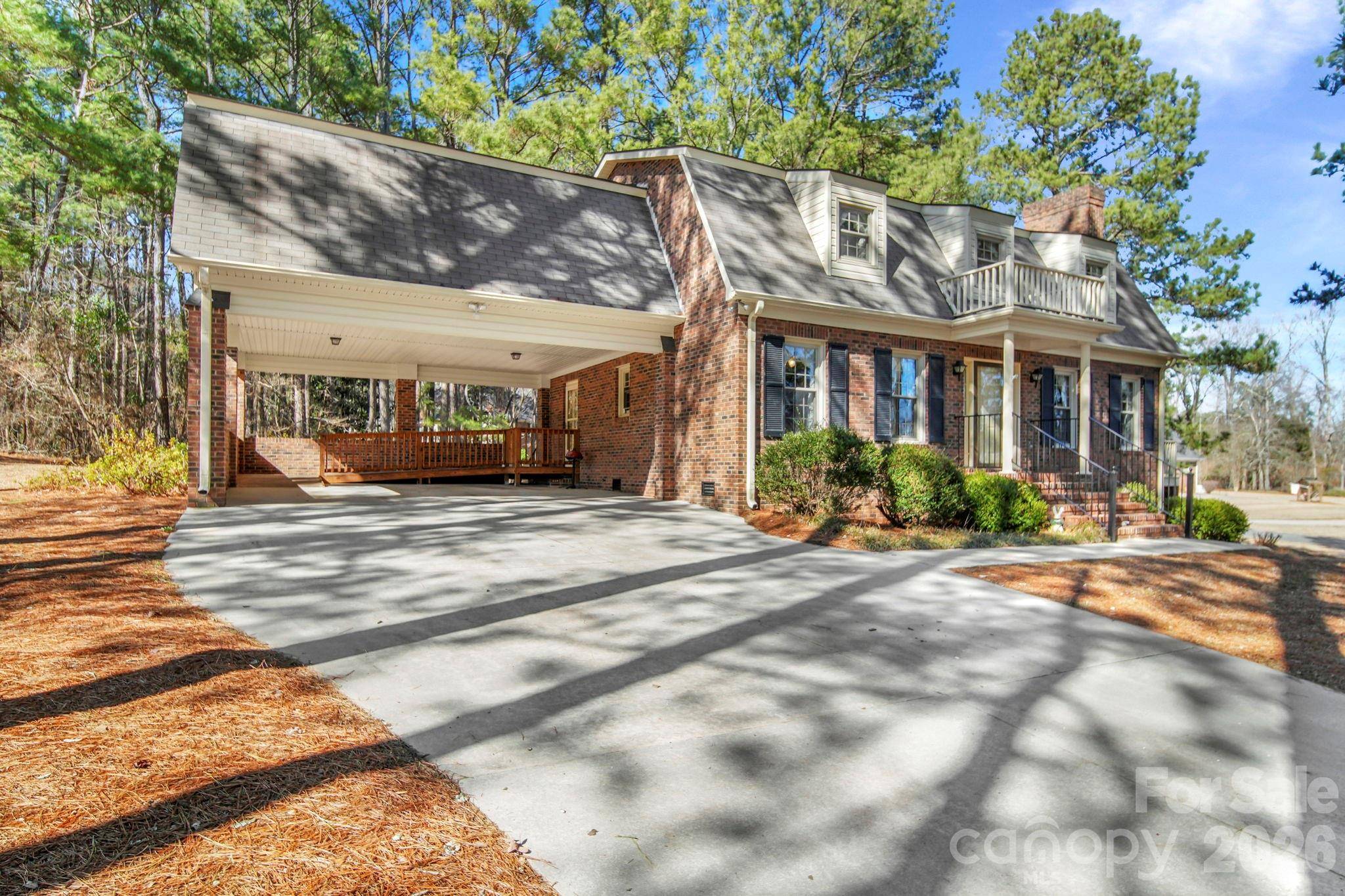 219 Williamsburg LN, Wadesboro, NC 28170
