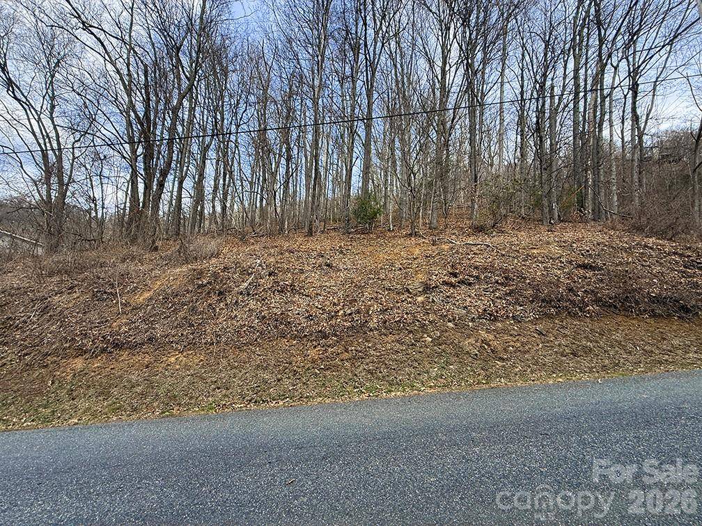 1975 Utah Mountain RD #19, Waynesville, NC 28785
