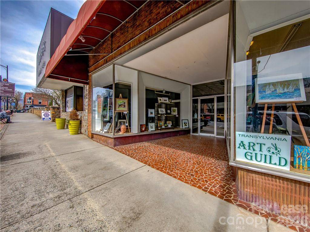 37 E Main ST, Brevard, NC 28712
