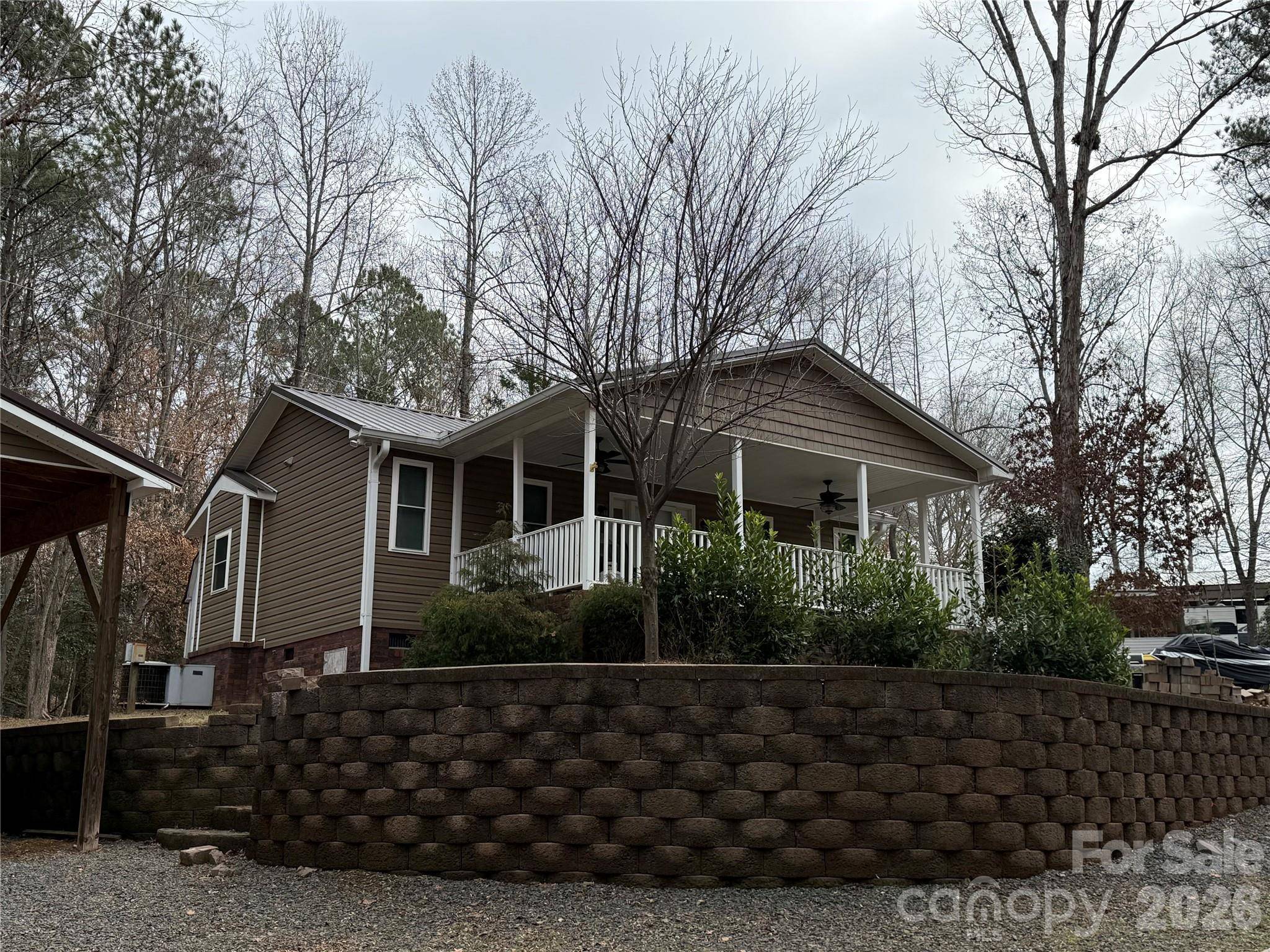 110 Indian Harbor CIR #E237/238, Mount Gilead, NC 27306