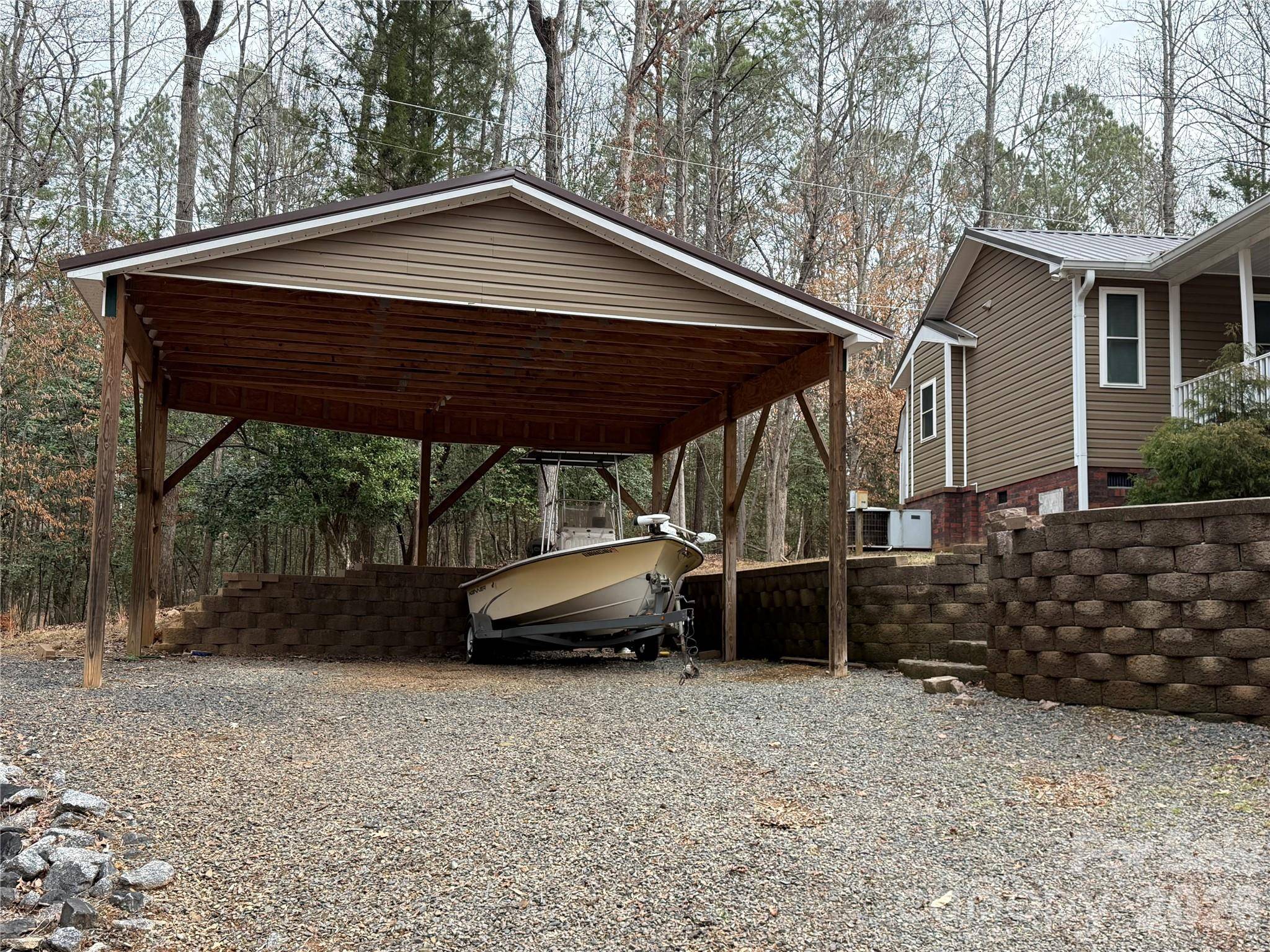 110 Indian Harbor CIR #E237/238, Mount Gilead, NC 27306