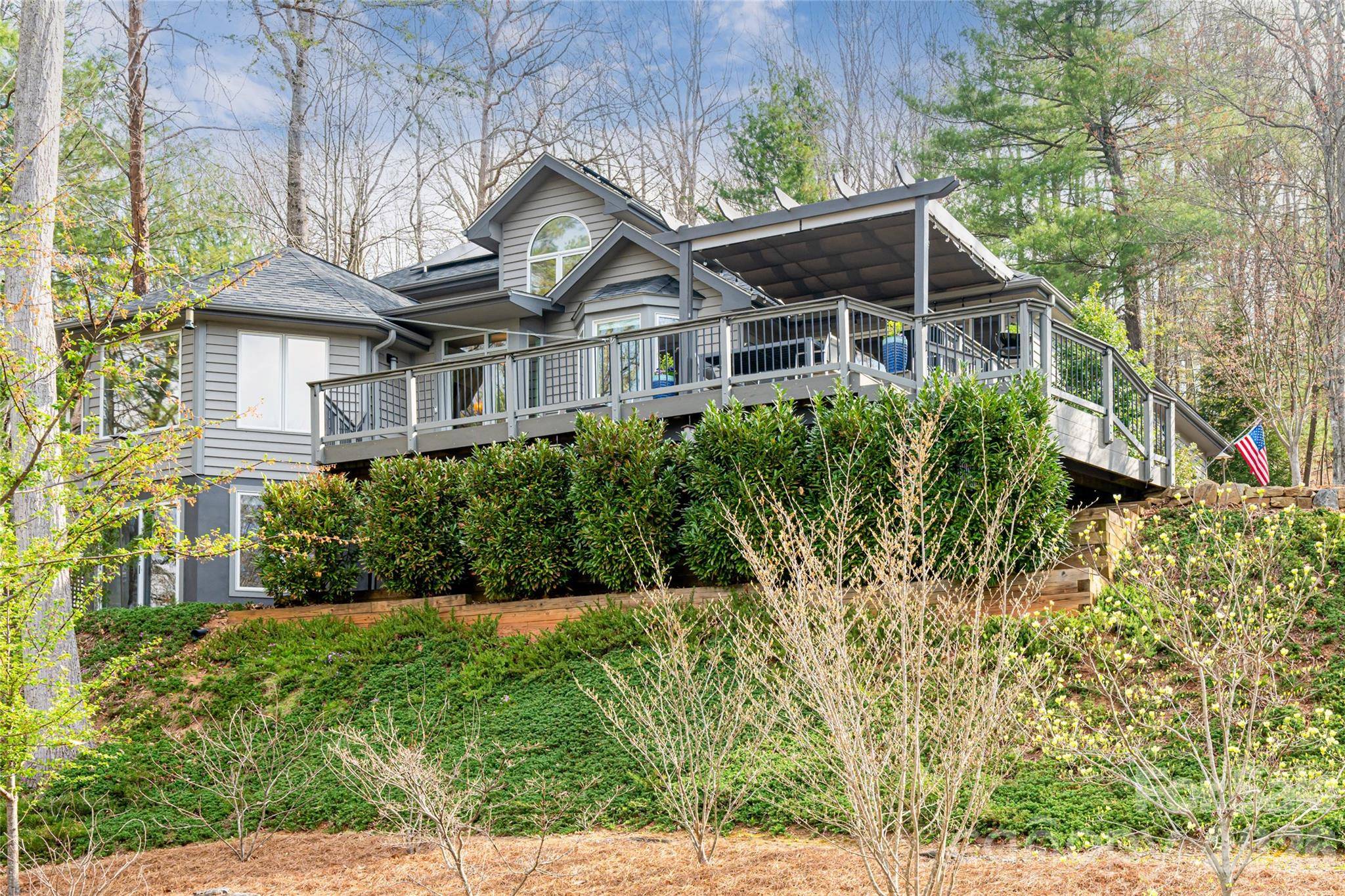 168 Skyview CIR, Asheville, NC 28804