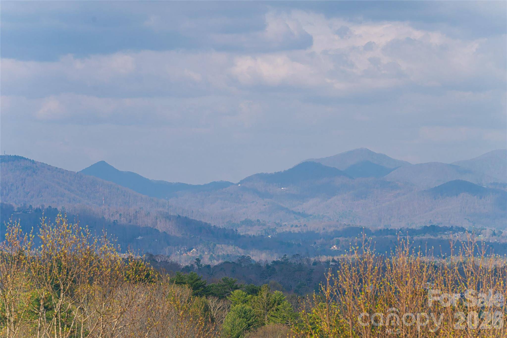168 Skyview CIR, Asheville, NC 28804