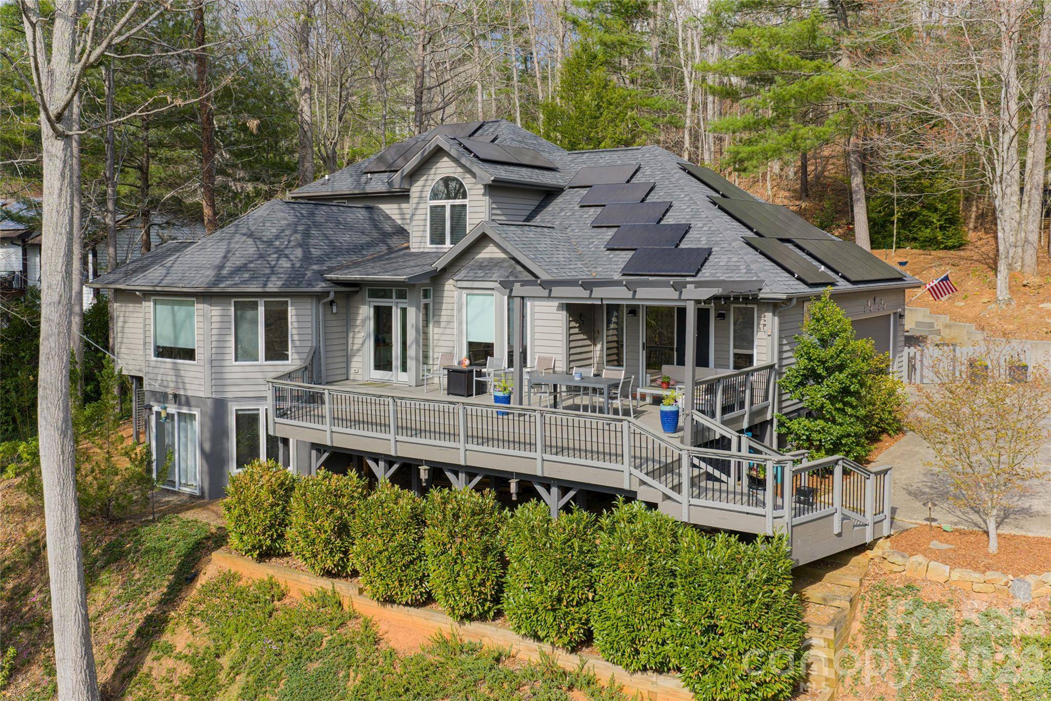 168 Skyview CIR, Asheville, NC 28804