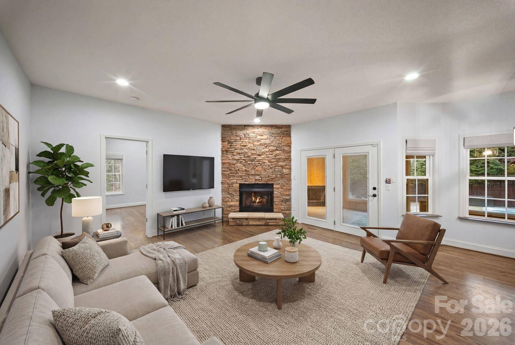21 Hope RD, Weaverville, NC 28787