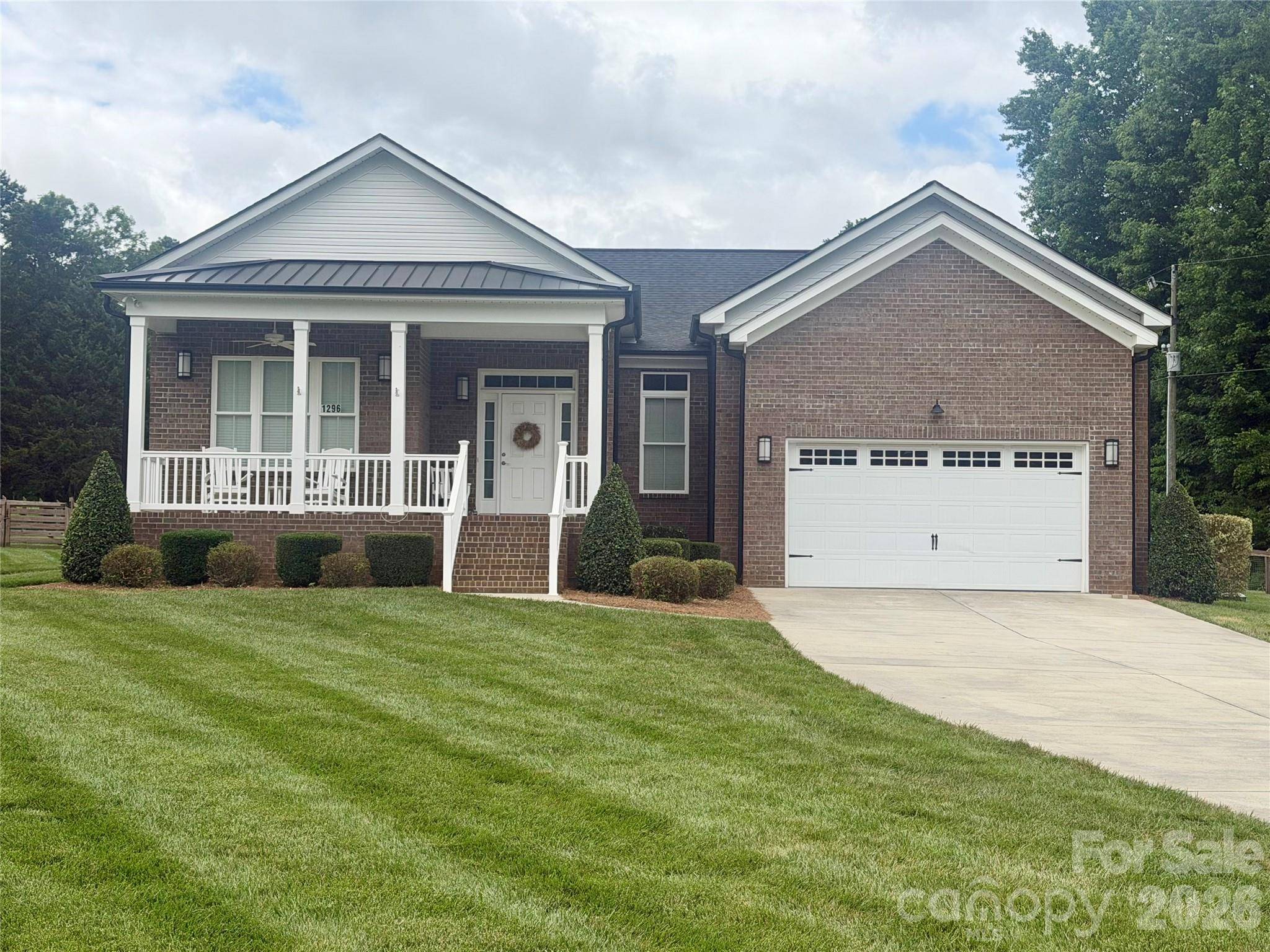 1296 Ben Black RD, Midland, NC 28107