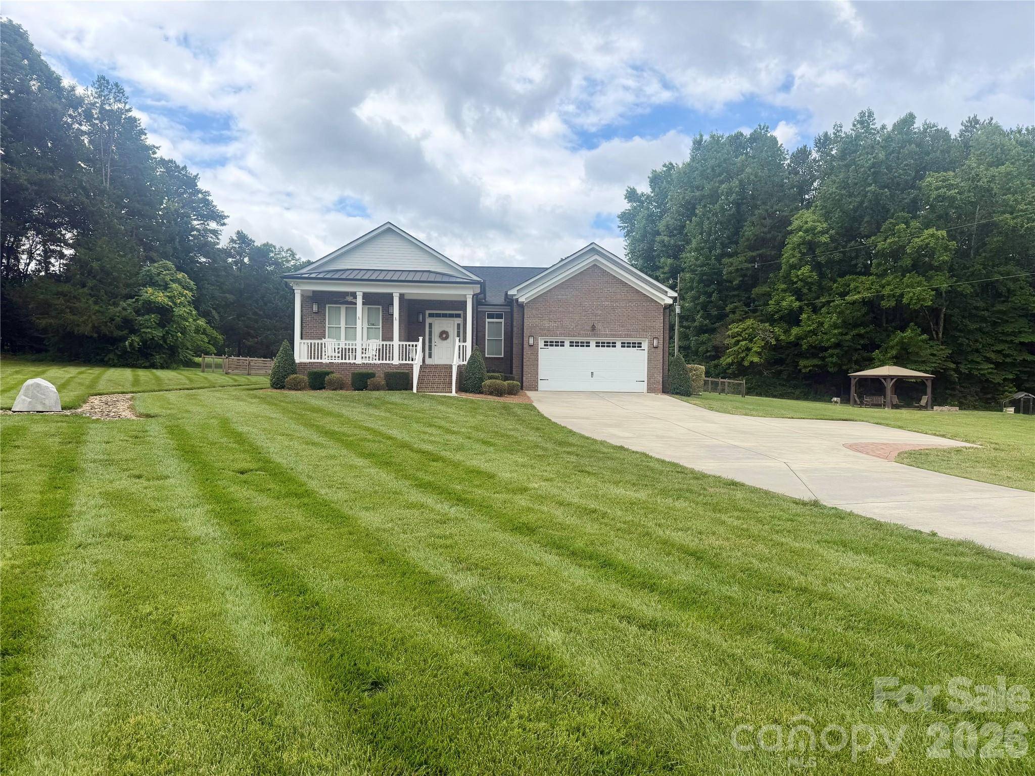 1296 Ben Black RD, Midland, NC 28107