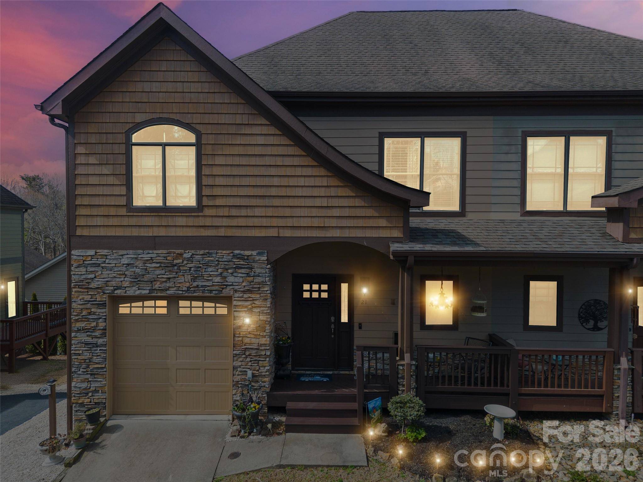 21 Jeff DR, Asheville, NC 28806