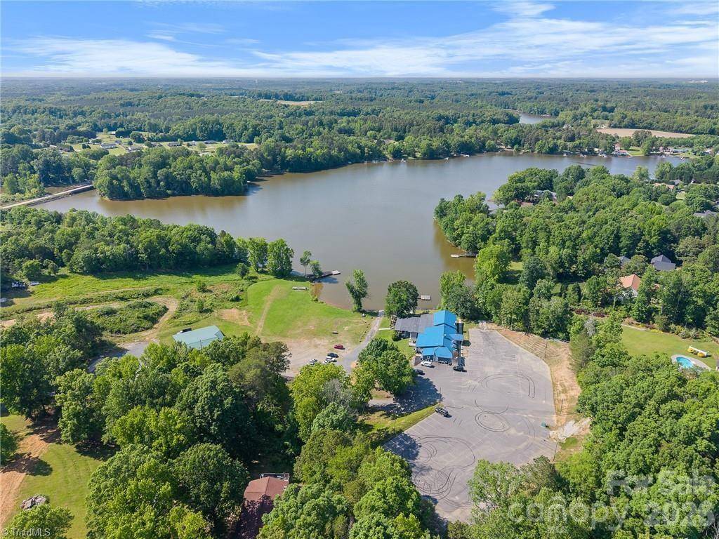 257 Boat Club LN, Salisbury, NC 28146