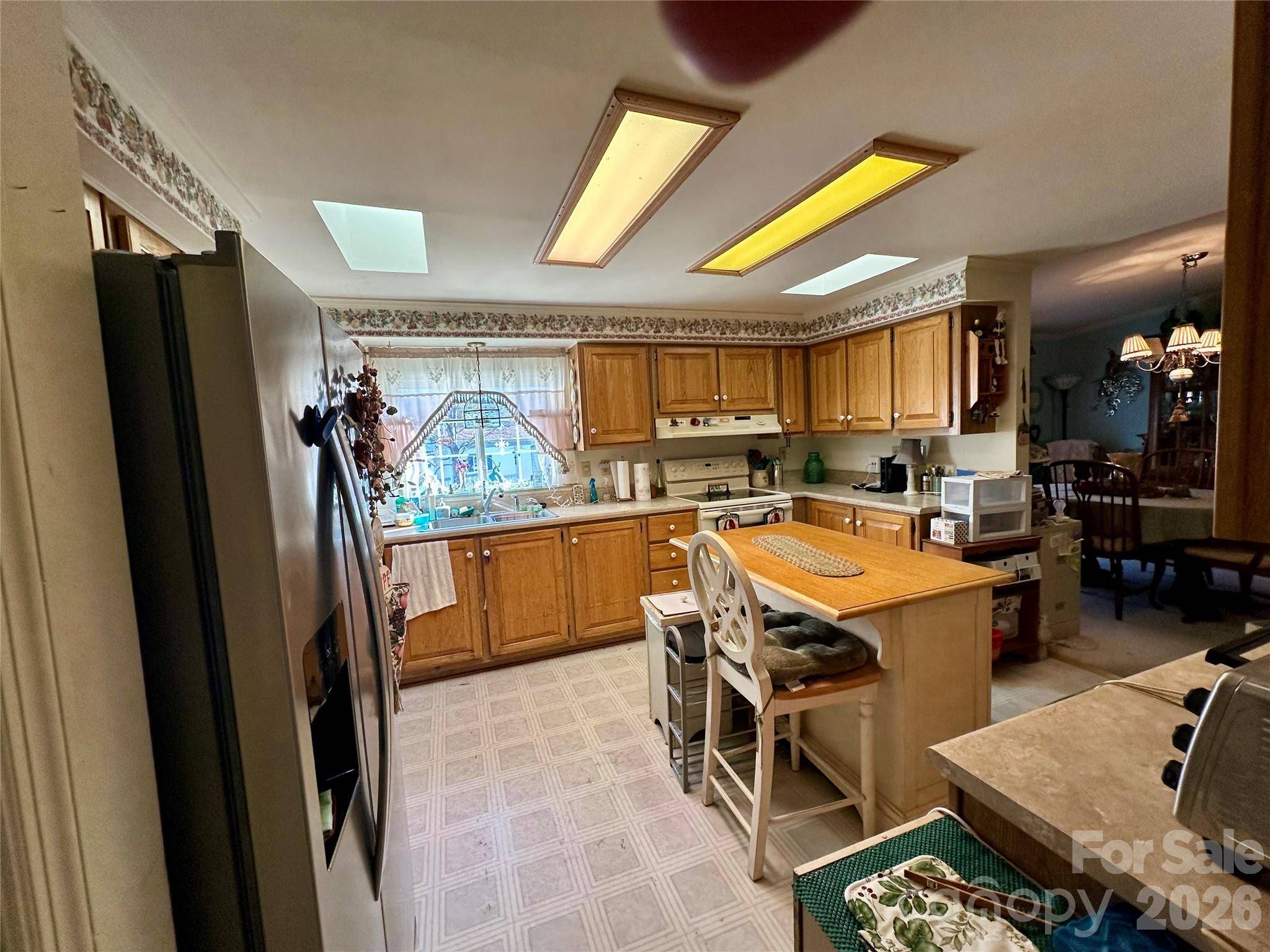 308 Riverwind DR, Hendersonville, NC 28739