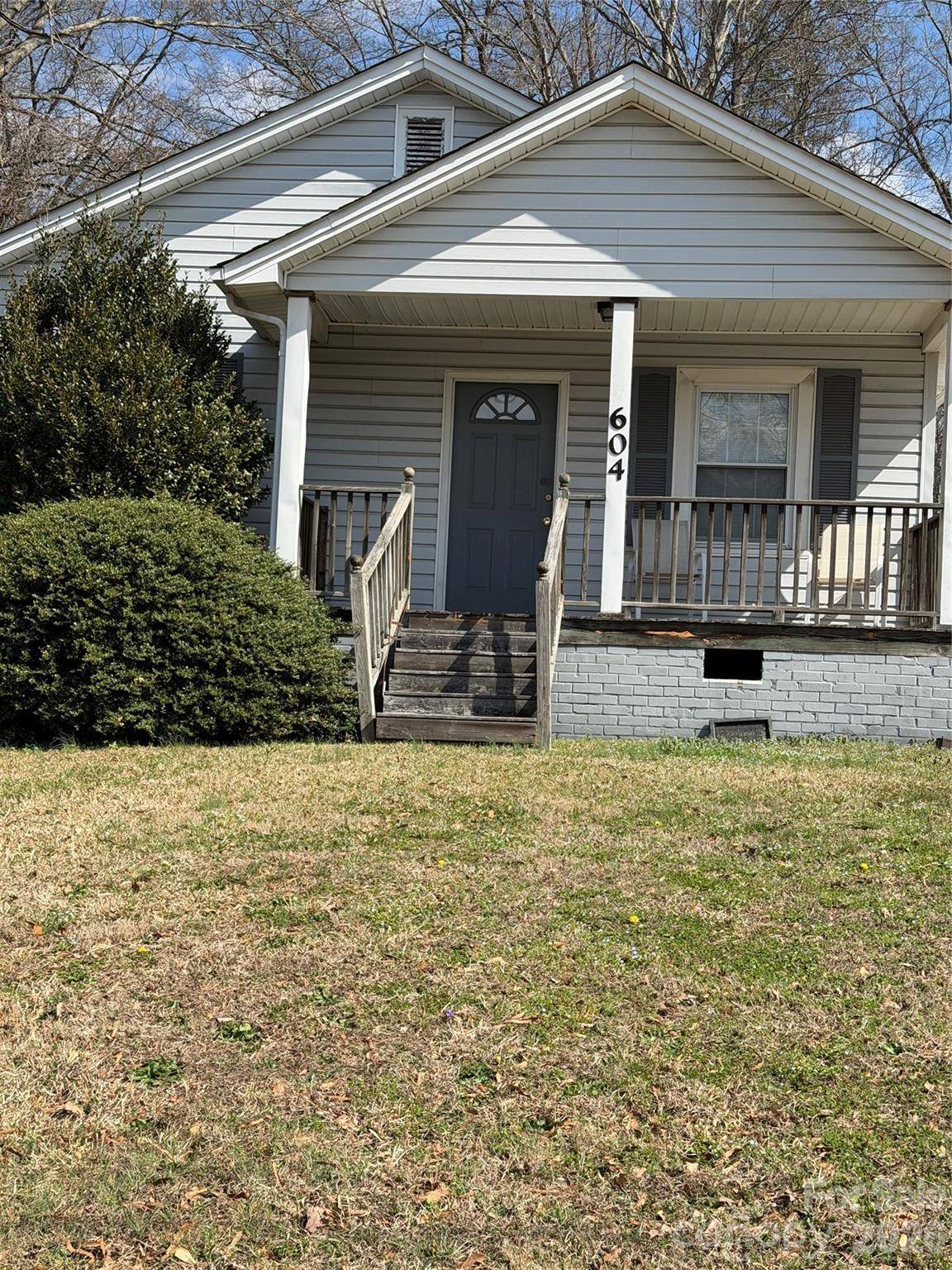 604 S Chestnut ST, Gastonia, NC 28054
