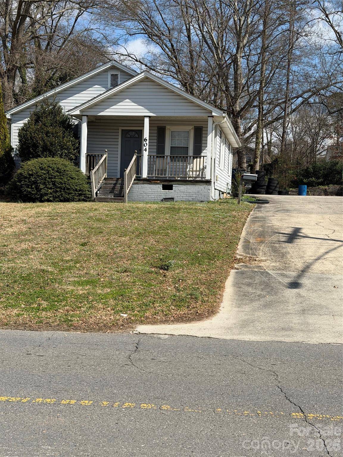 604 S Chestnut ST, Gastonia, NC 28054