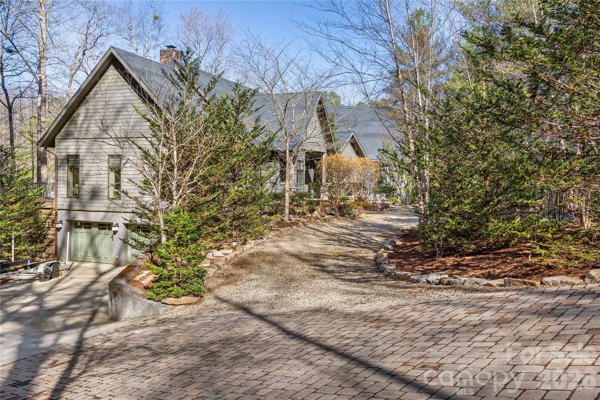 2186 Long Rifle Ridge RD, Nebo, NC 28761