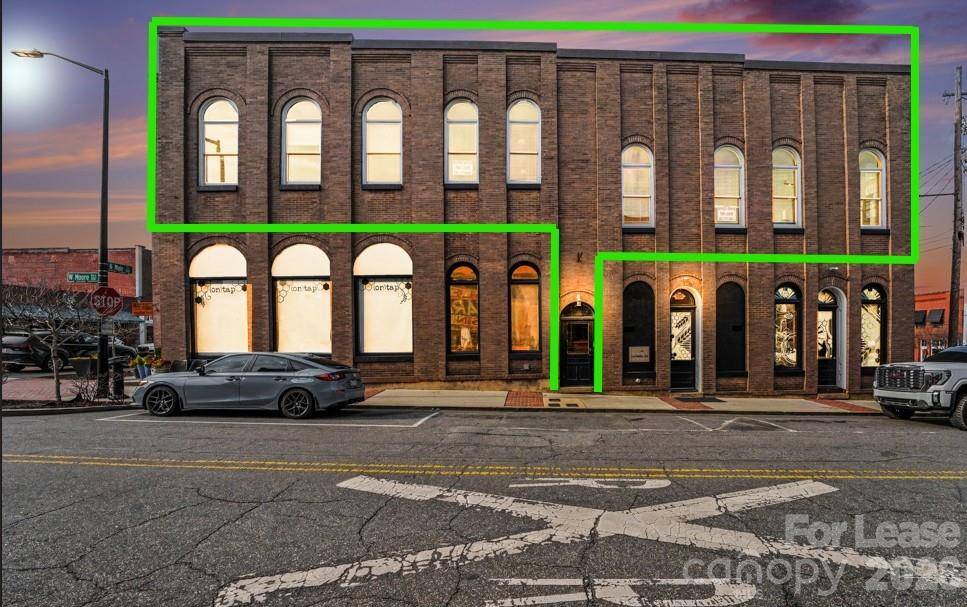106 W Moore AVE, Mooresville, NC 28115