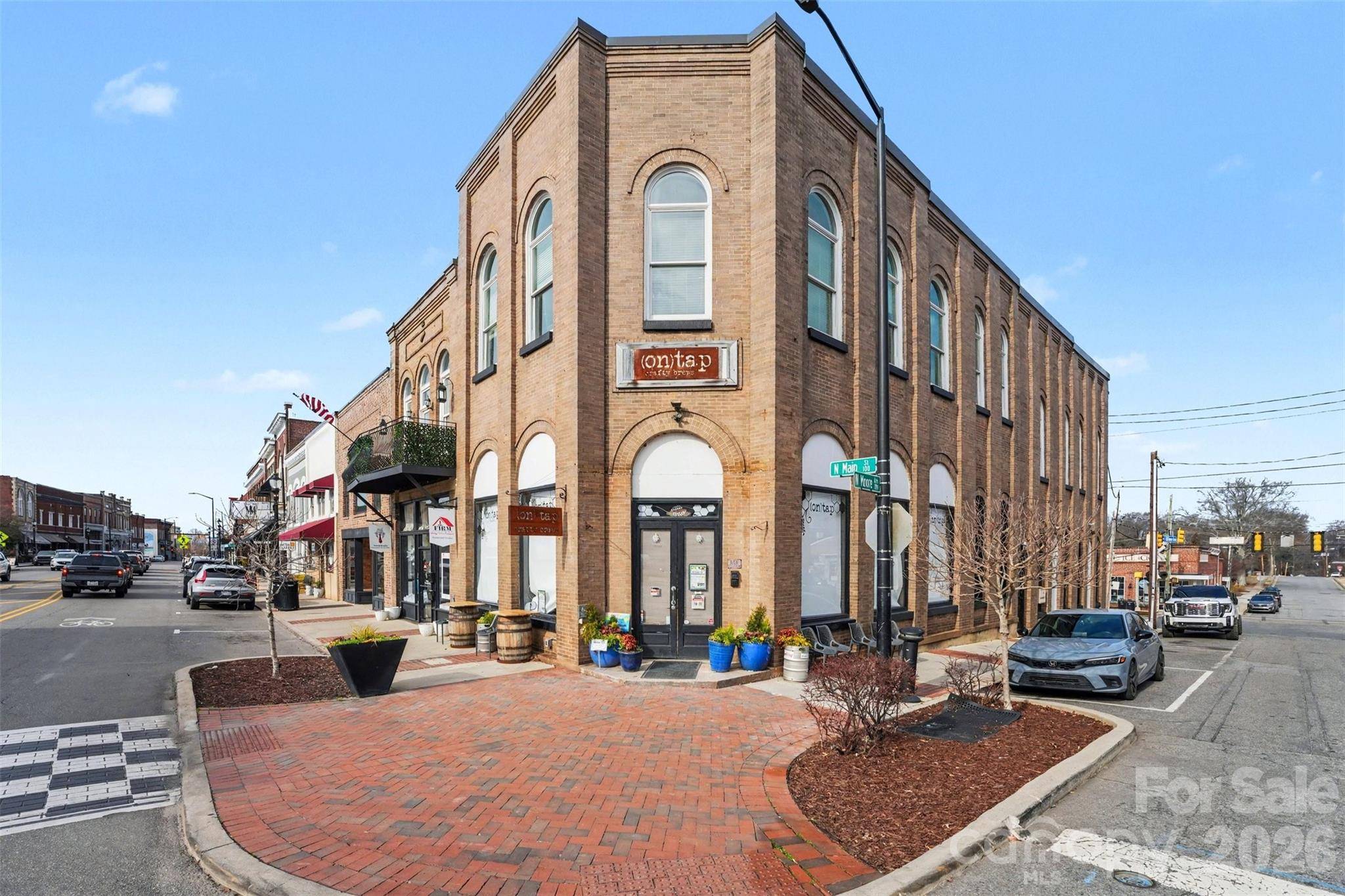 188 N Main ST, Mooresville, NC 28115