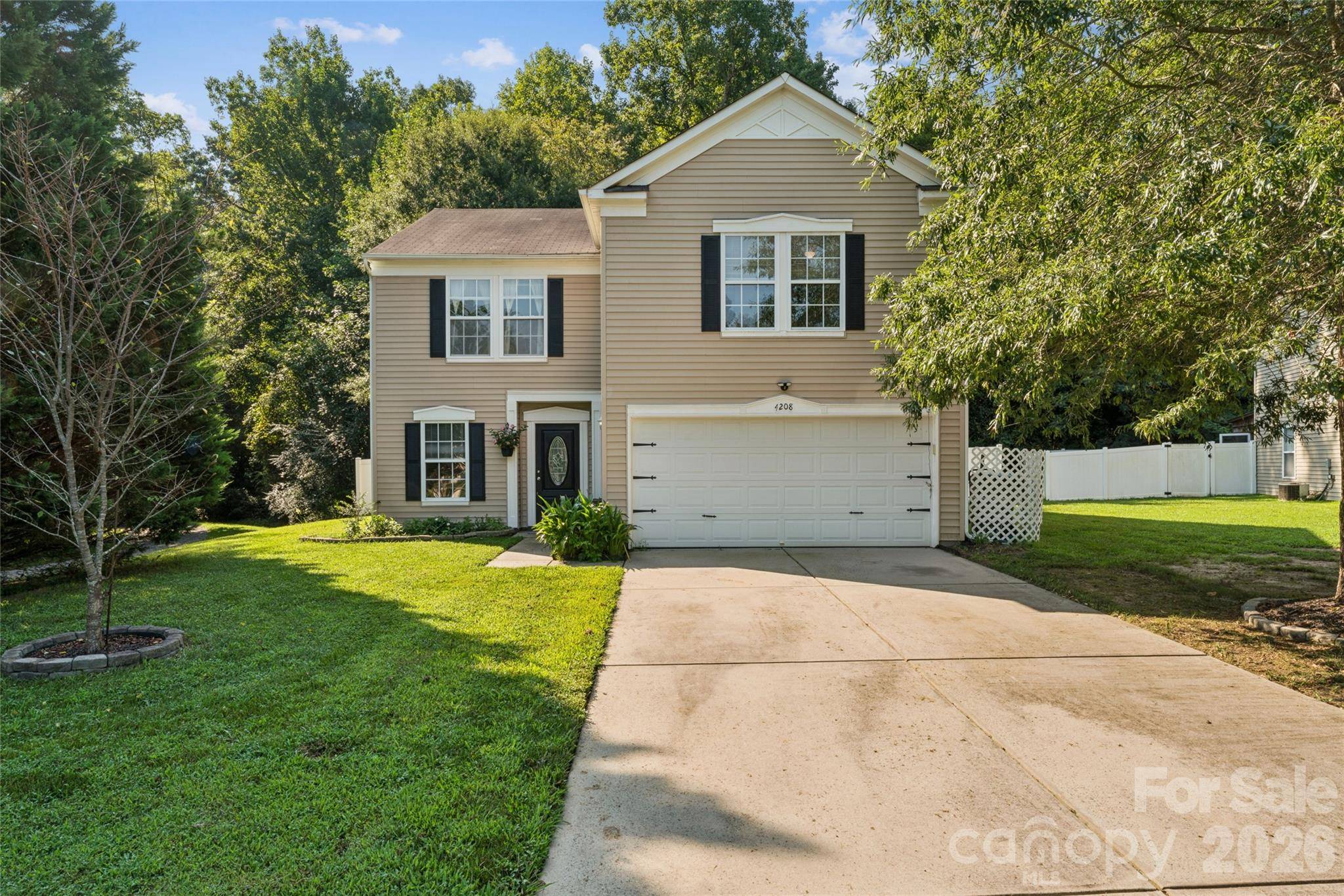 4208 Shasta CIR, Clover, SC 29710