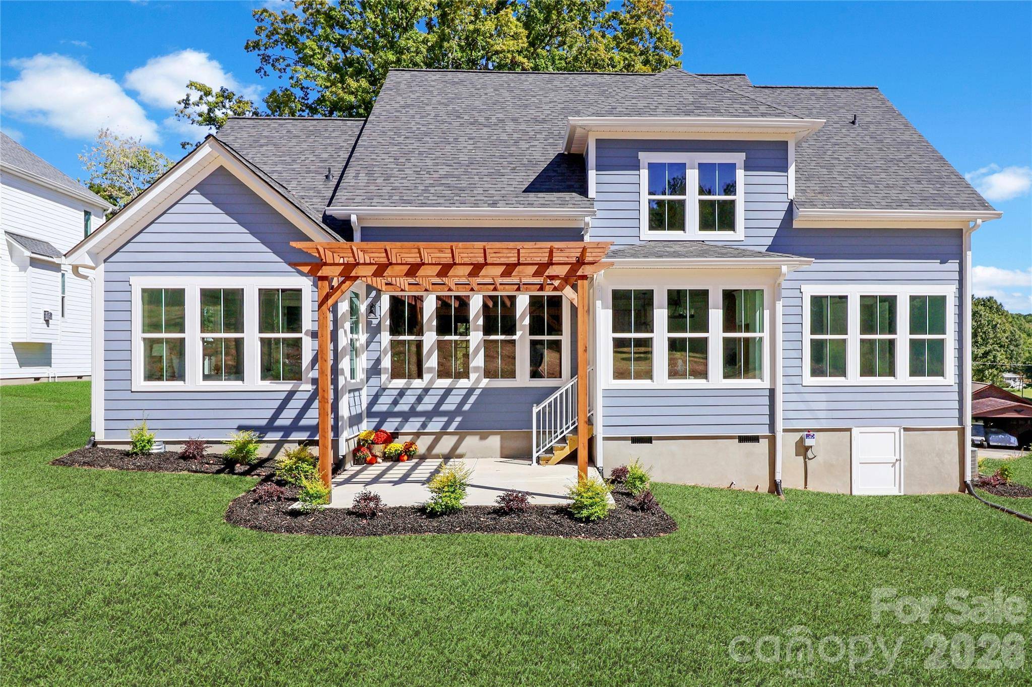 4265 Candlewood DR, Sherrills Ford, NC 28673