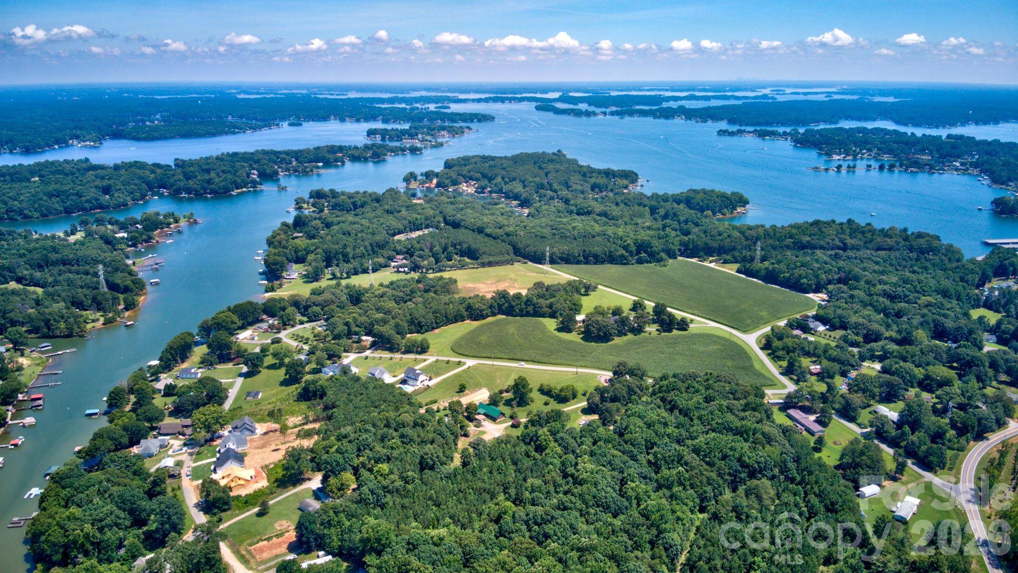 4265 Candlewood DR, Sherrills Ford, NC 28673