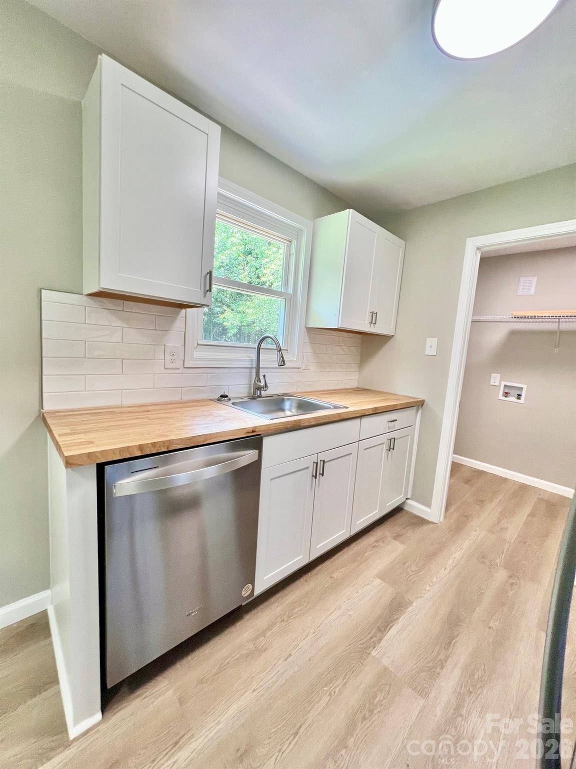 4506 Rink Dam RD, Taylorsville, NC 28681
