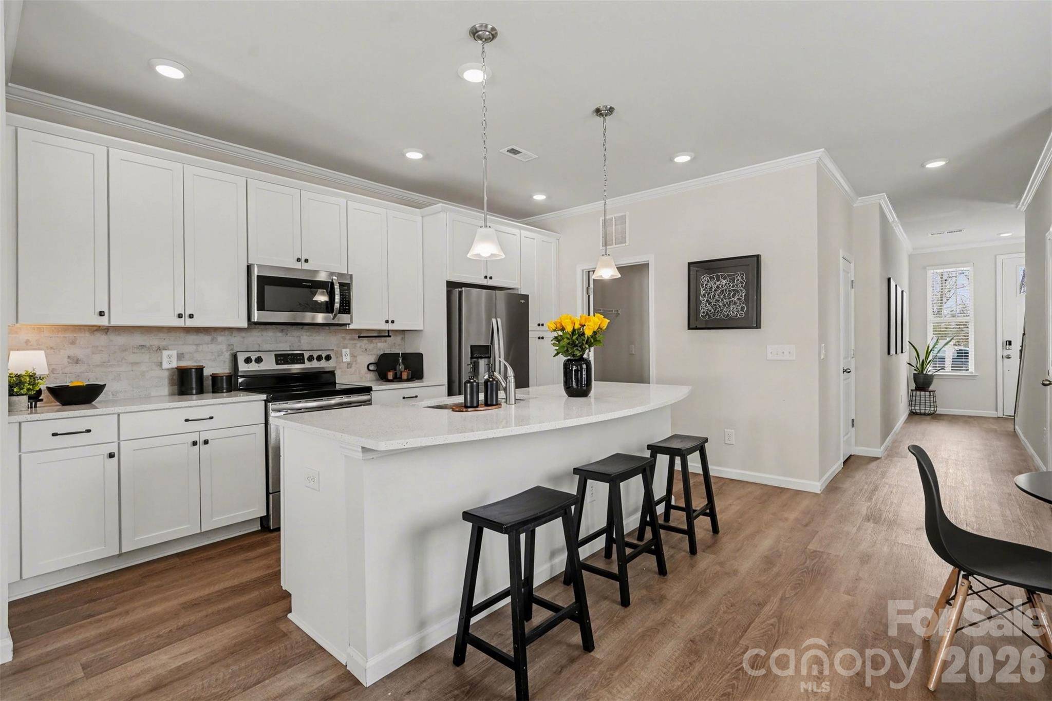 8238 Merryvale LN, Charlotte, NC 28214