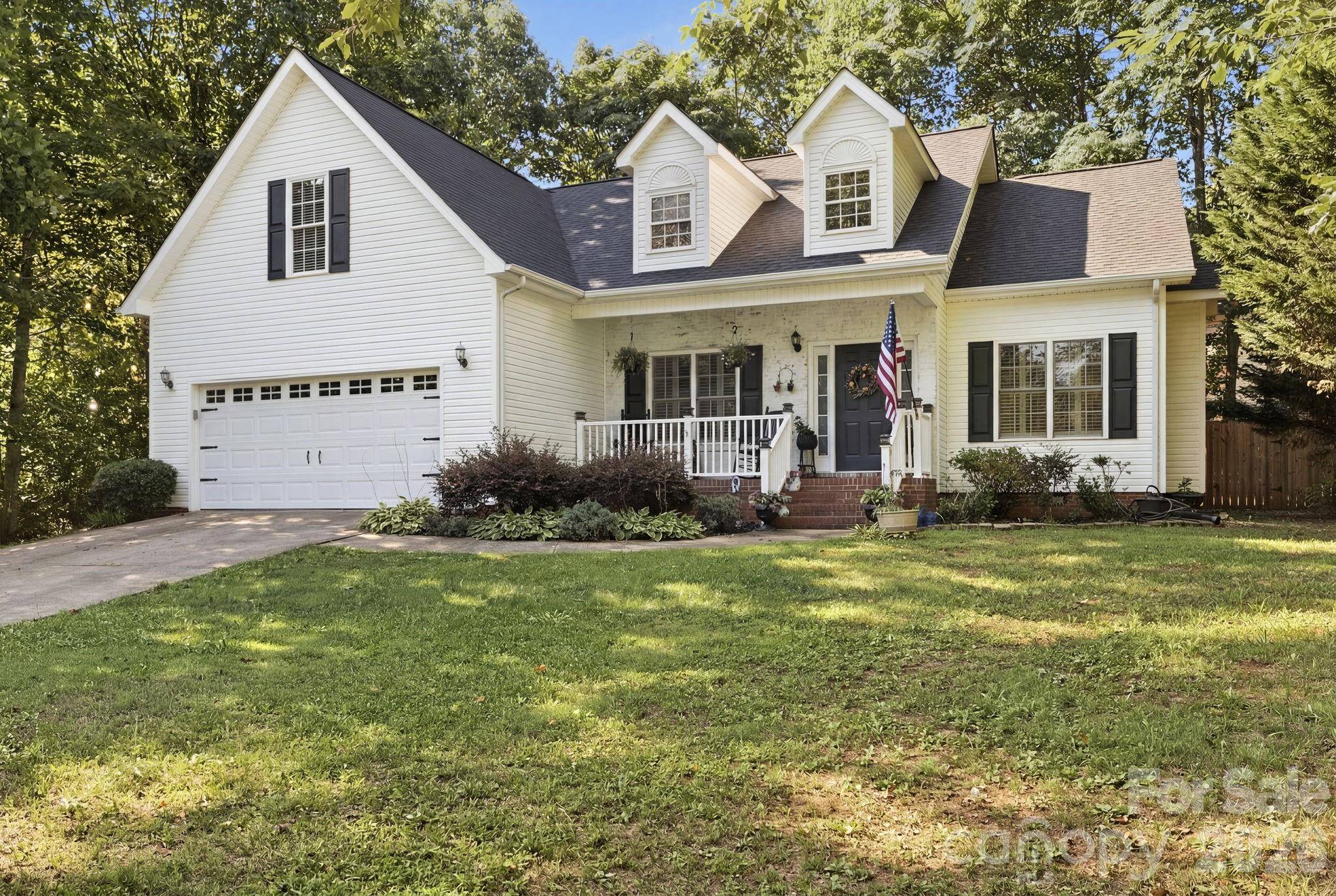 5227 Foley DR, Hickory, NC 28602