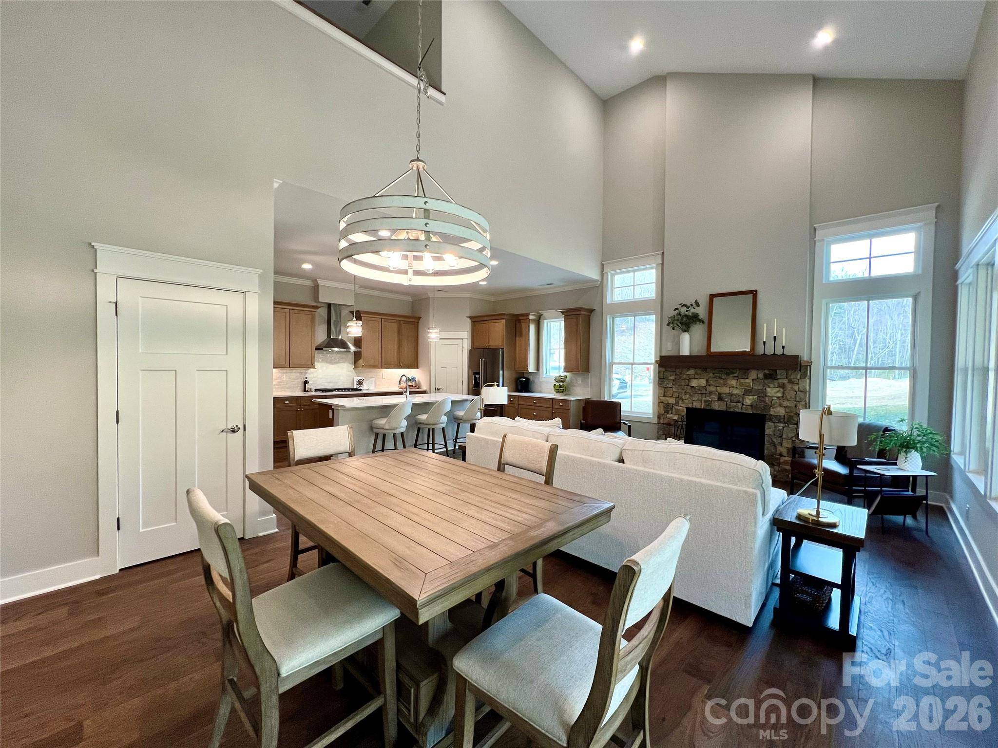 105 Chimney Chase TRL, Hendersonville, NC 28739