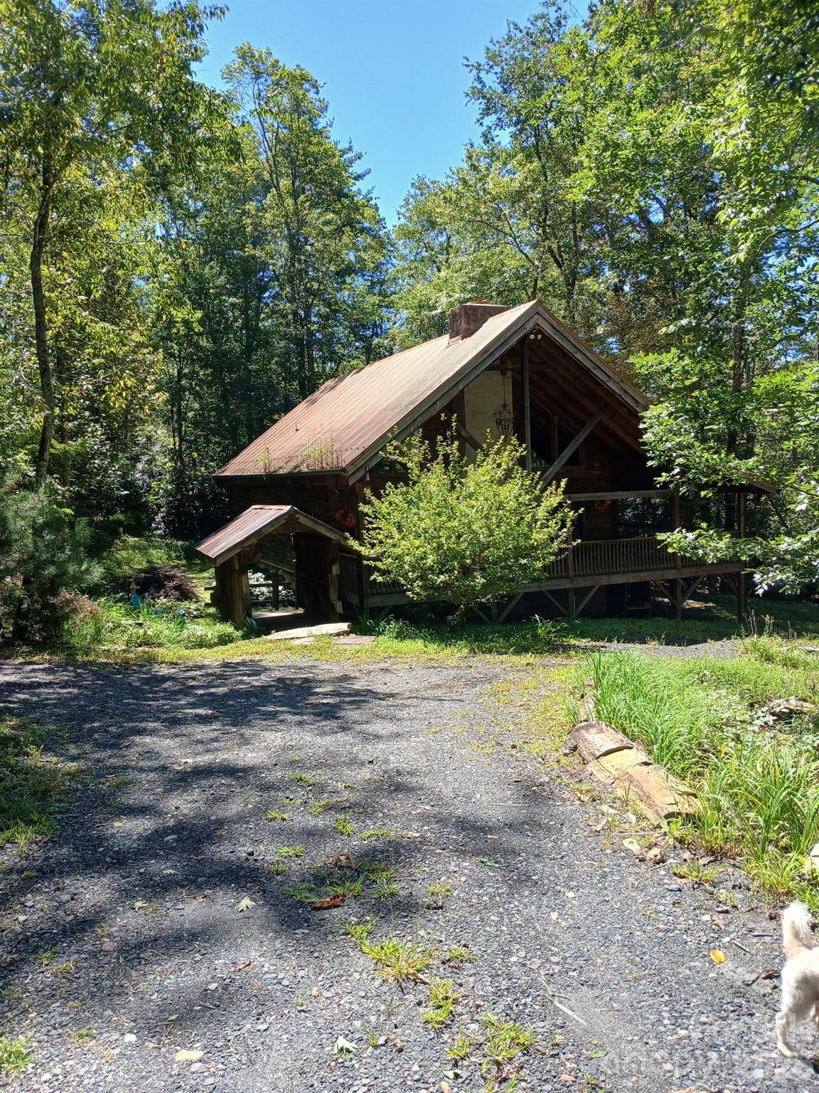 1694 Humpback Mountain RD, Spruce Pine, NC 28777