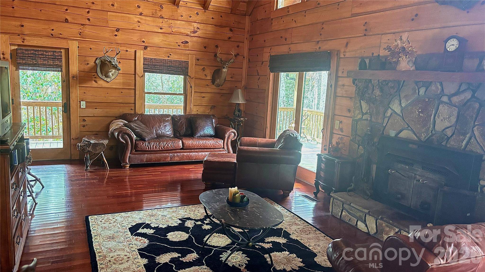 1694 Humpback Mountain RD, Spruce Pine, NC 28777