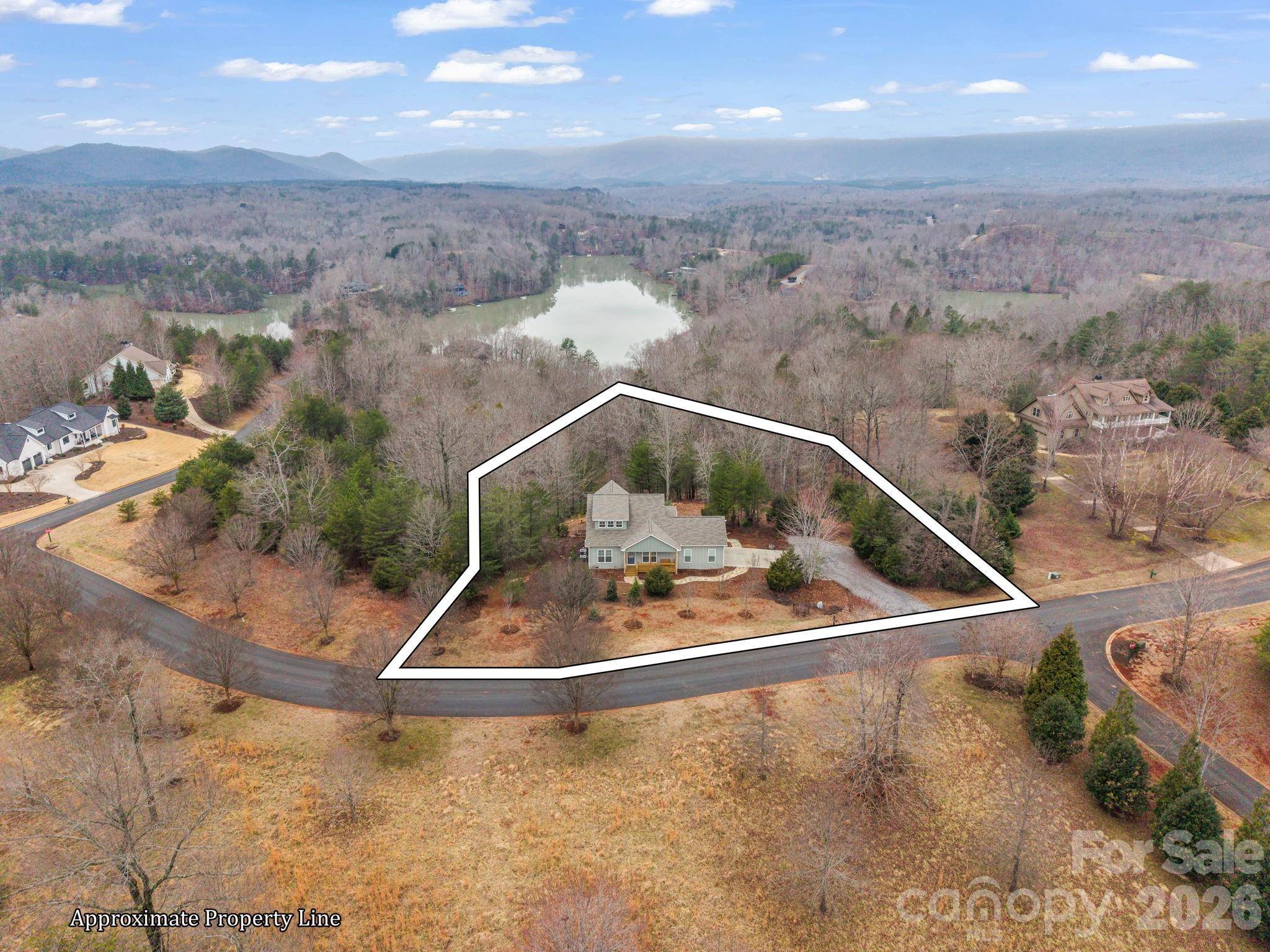 631 Mountain Pkwy, Mill Spring, NC 28756