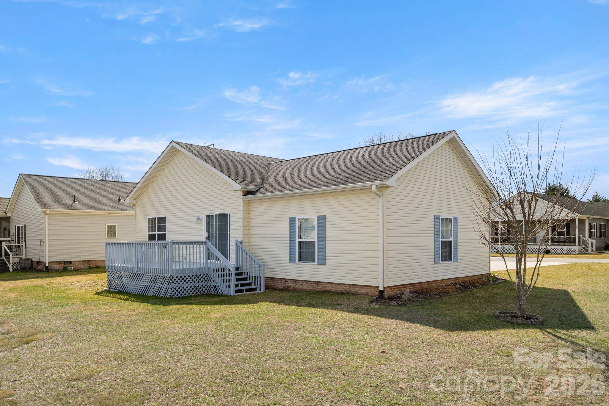403 Sassafras DR, Hendersonville, NC 28739