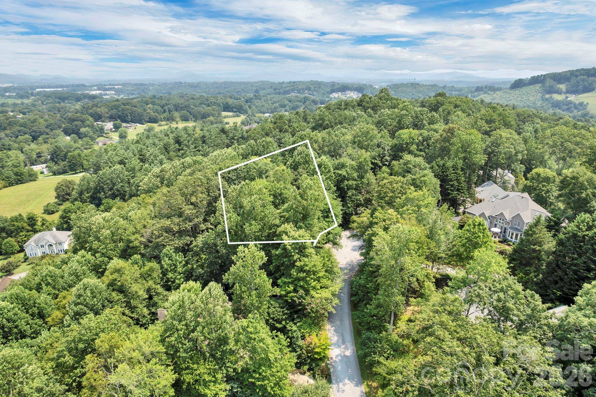 85 Shinnecock DR #7, Mills River, NC 28759