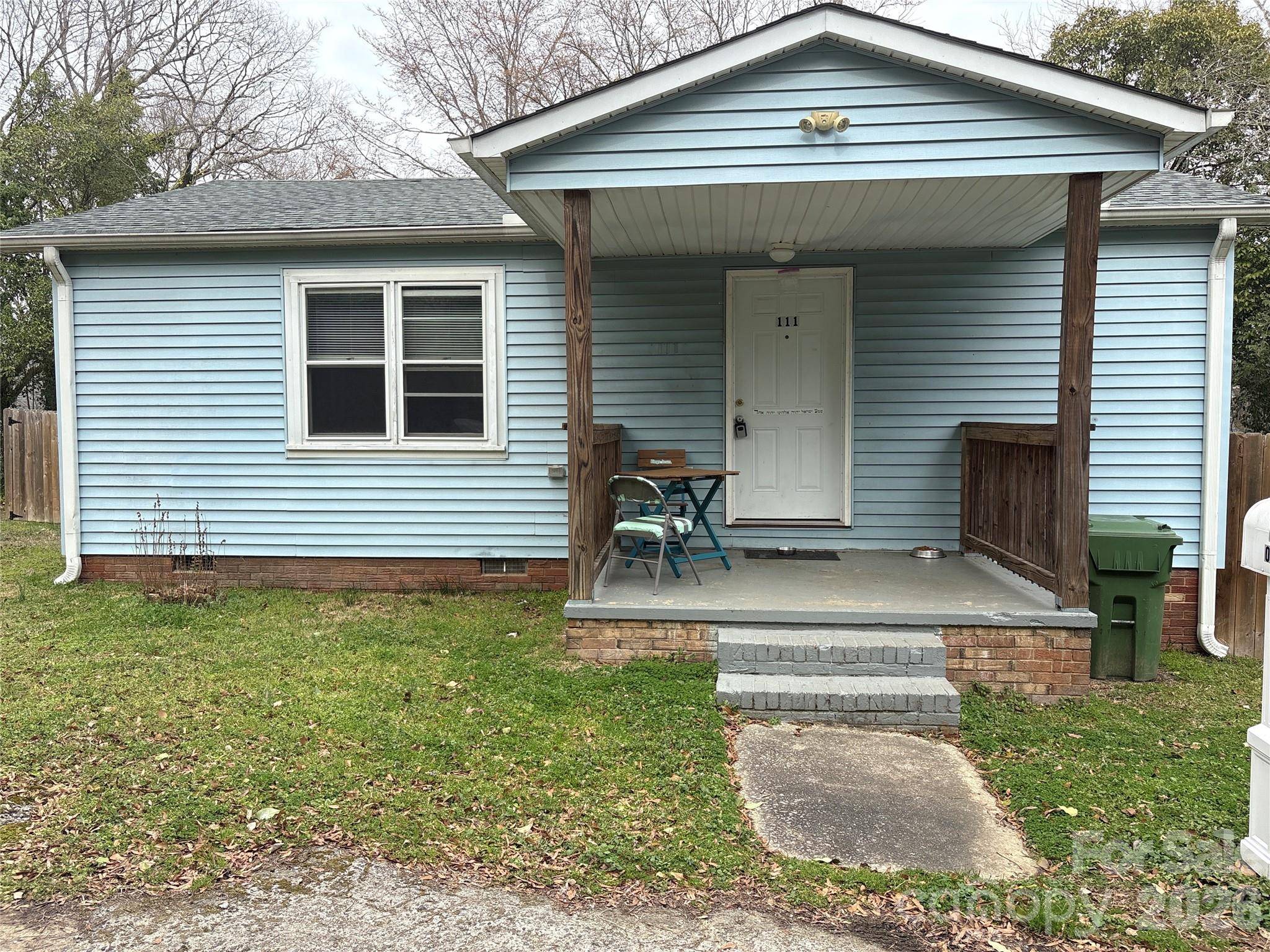 111 Magnolia LN, Lancaster, SC 29720