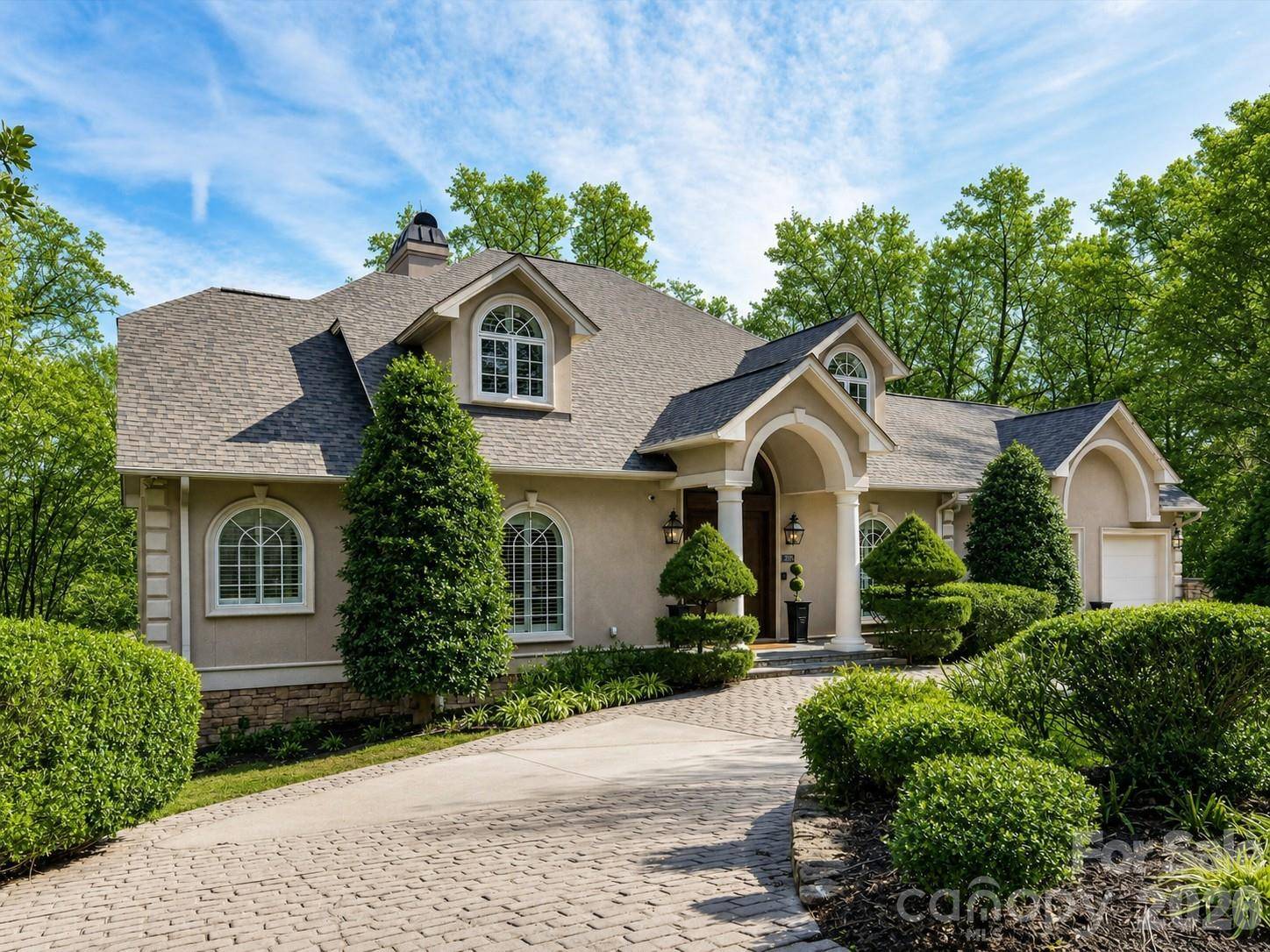 1779 8th Street DR NW, Hickory, NC 28601