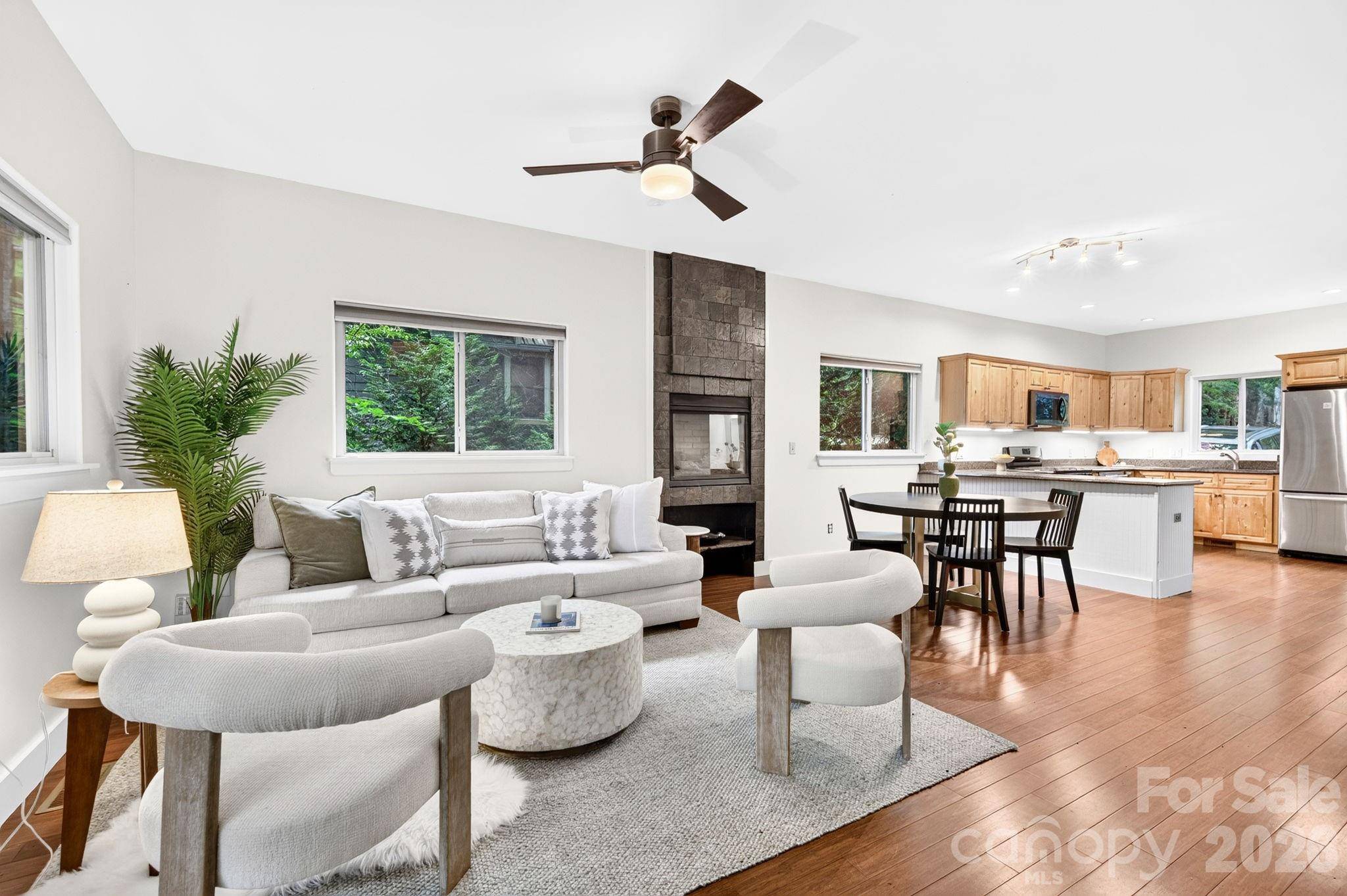 59 Morningside DR, Asheville, NC 28806