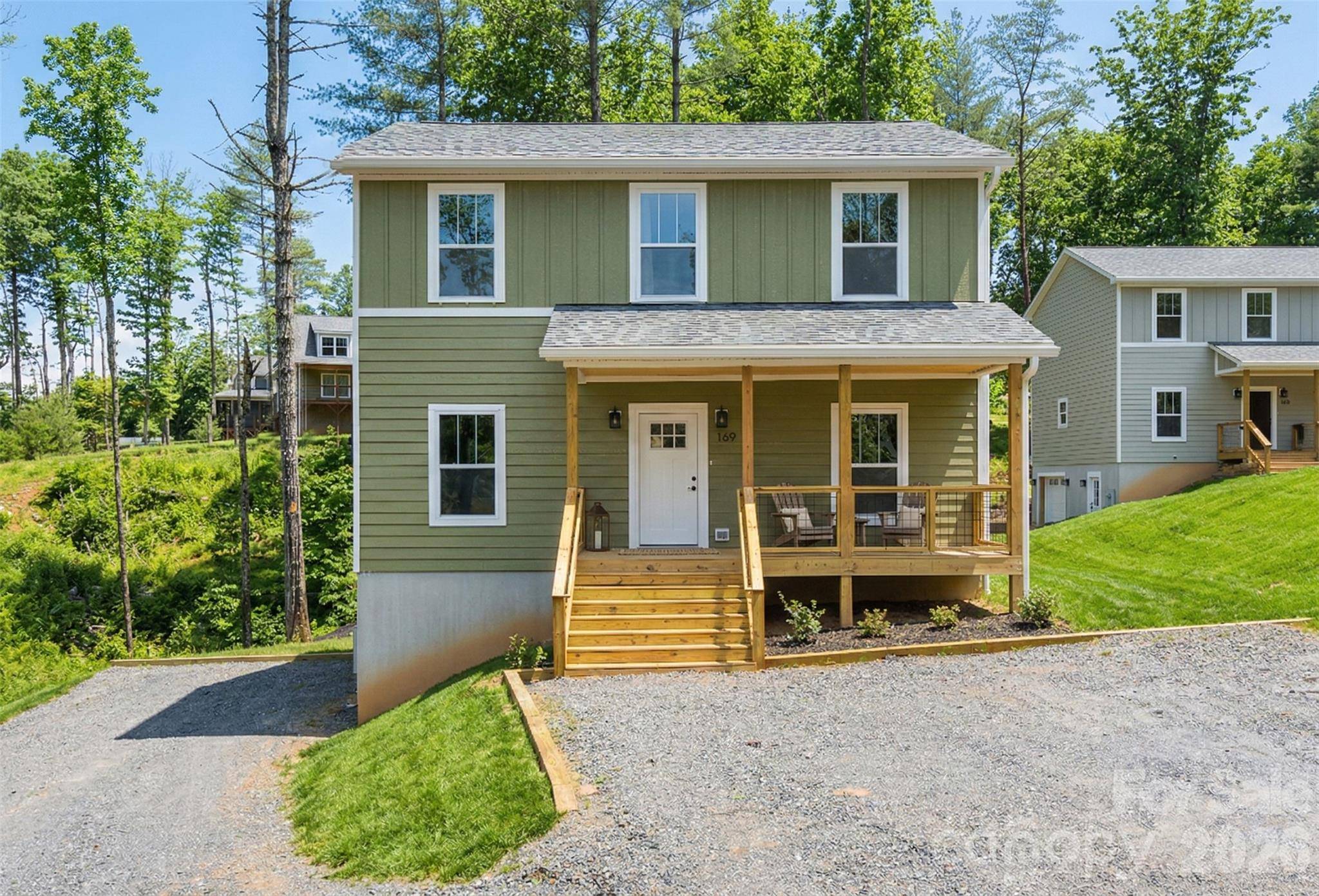 169 Cascade Ridge RD, Fairview, NC 28730