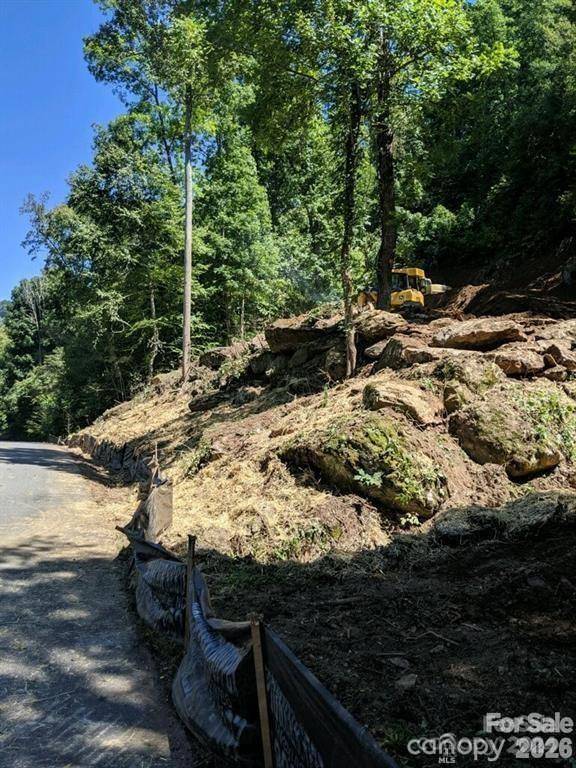 000 Shadyside DR #8, Waynesville, NC 28785