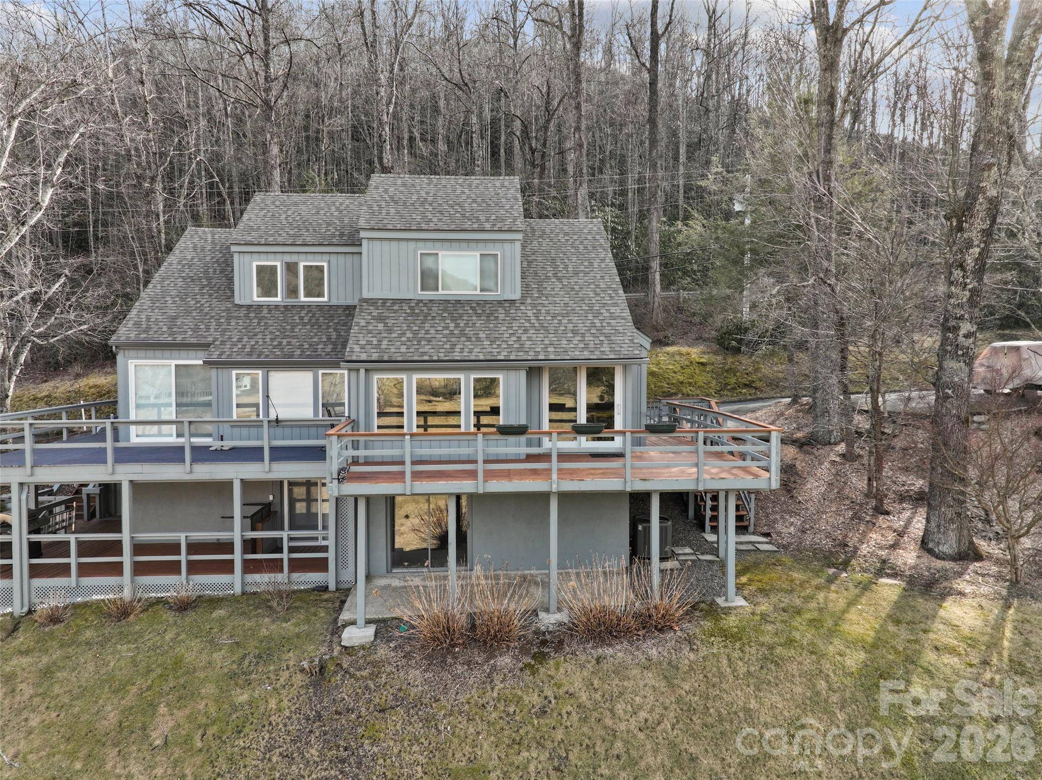 125 Townhouse DR, Burnsville, NC 28714