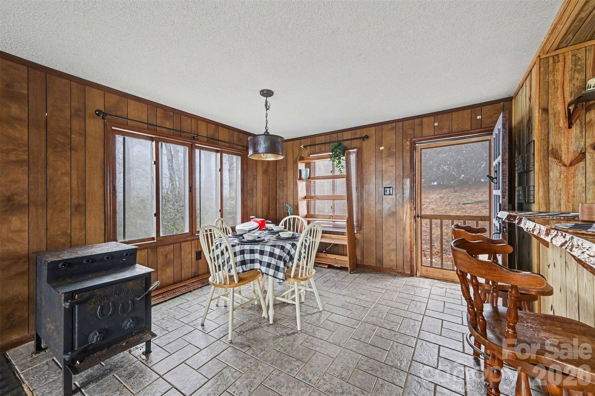 5495 Pine Ridge DR, Connelly Springs, NC 28612