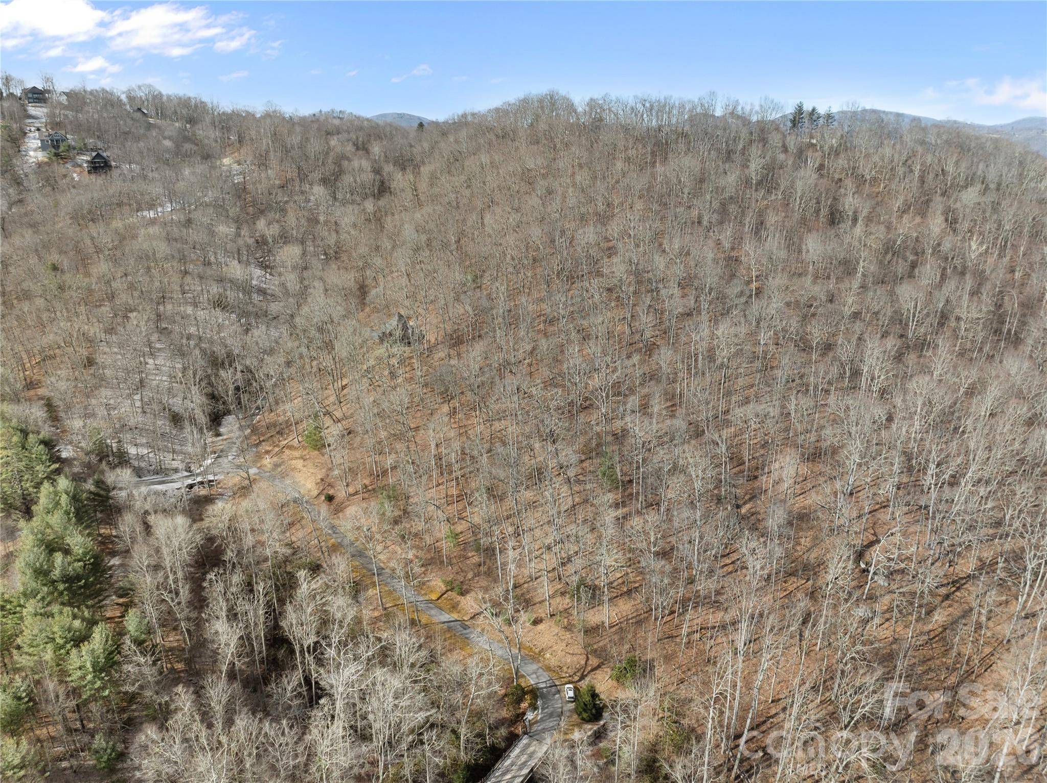 1 bridgestone DR, Glenville, NC 28736