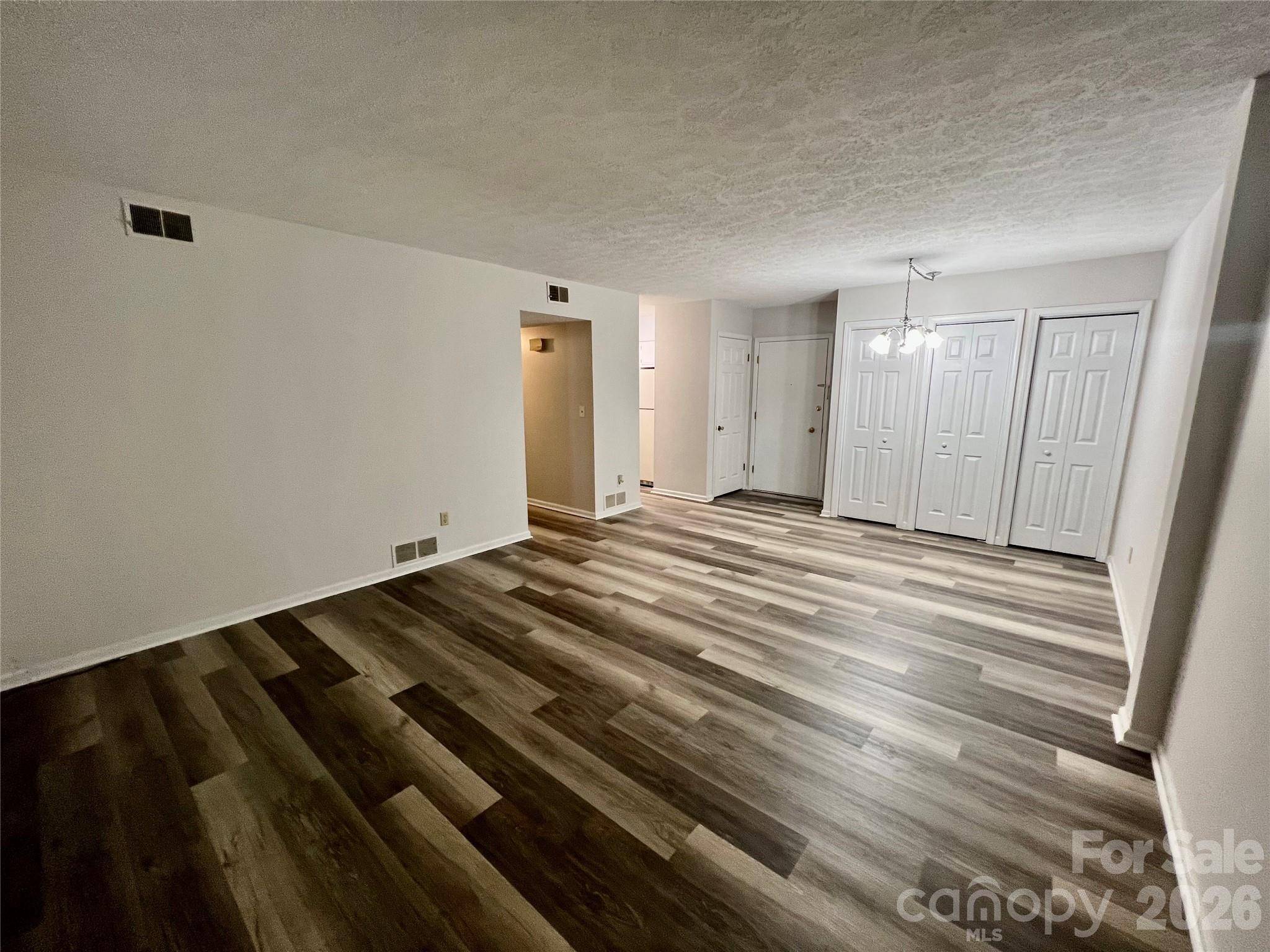 427 6th AVE W #A-2, Hendersonville, NC 28739