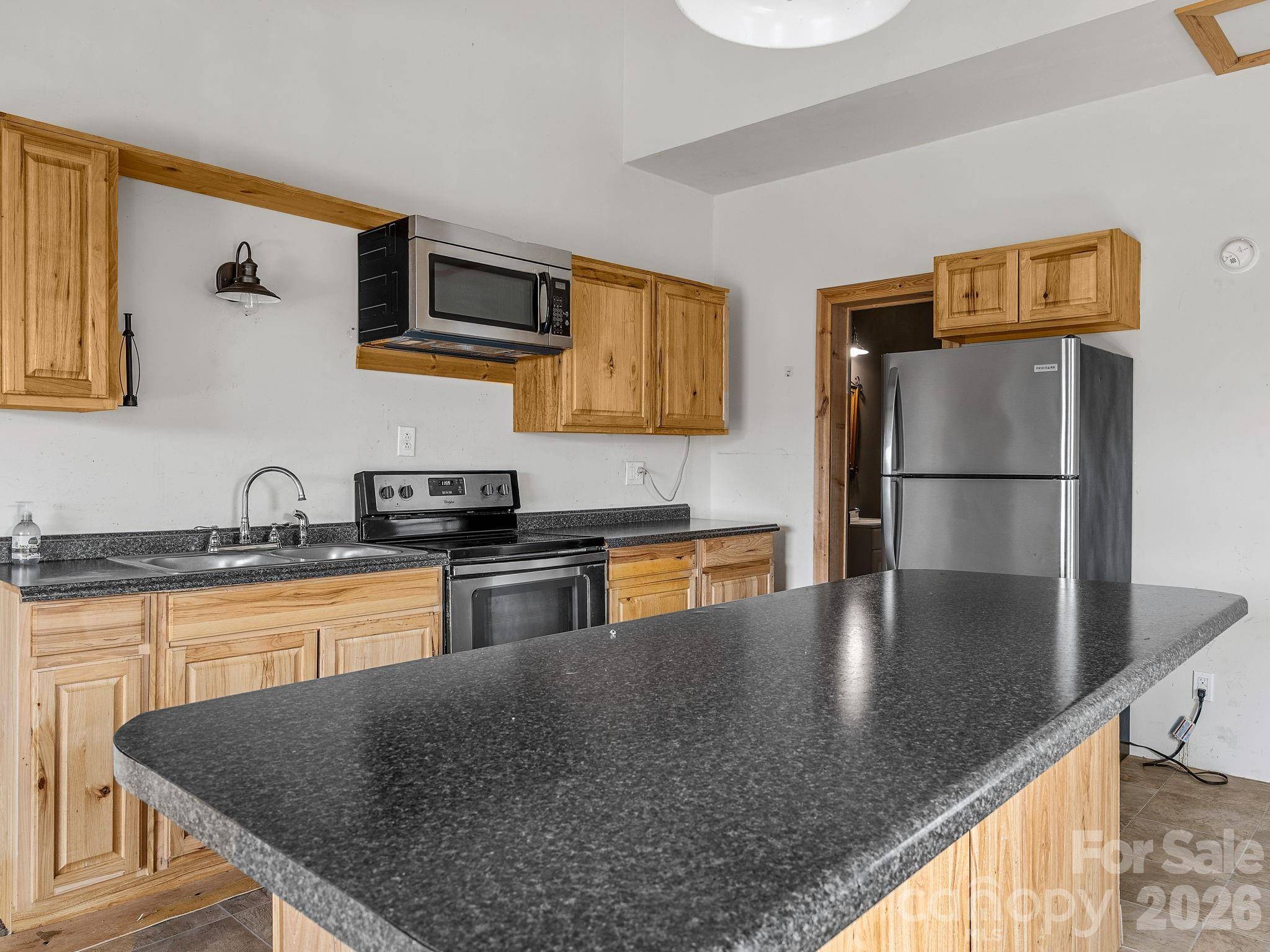 1487 Hayes RD, Columbus, NC 28722