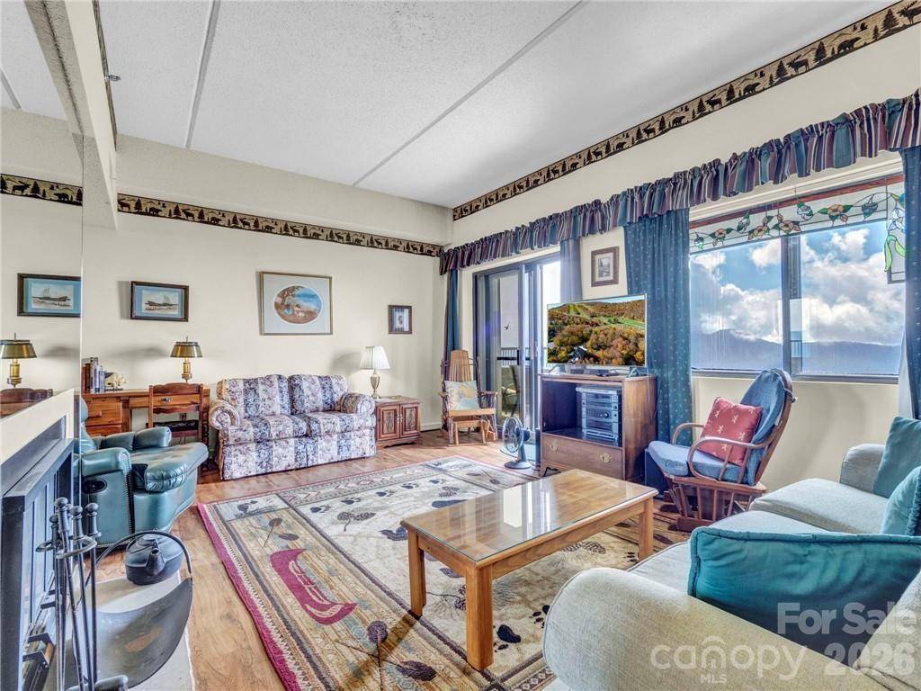 303 Sugar Top DR #2718, Sugar Mountain, NC 28604