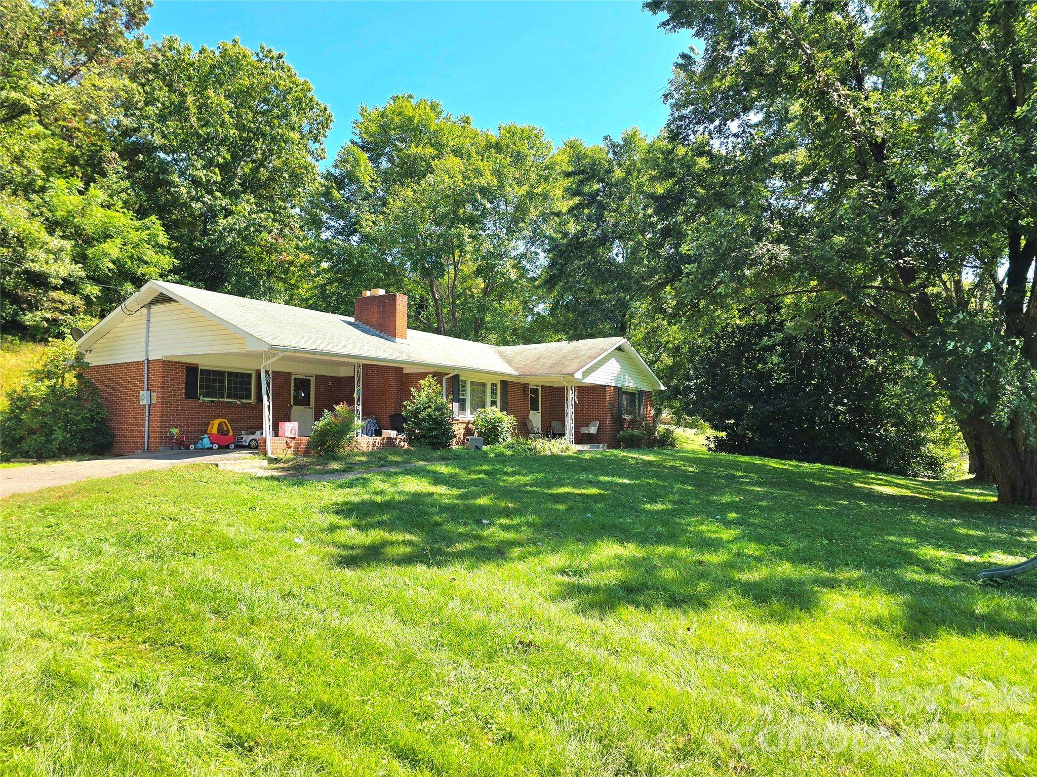 1797 Calvin Edney RD, Mars Hill, NC 28754