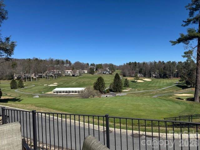 121 Burning Tree LN #121, Flat Rock, NC 28731