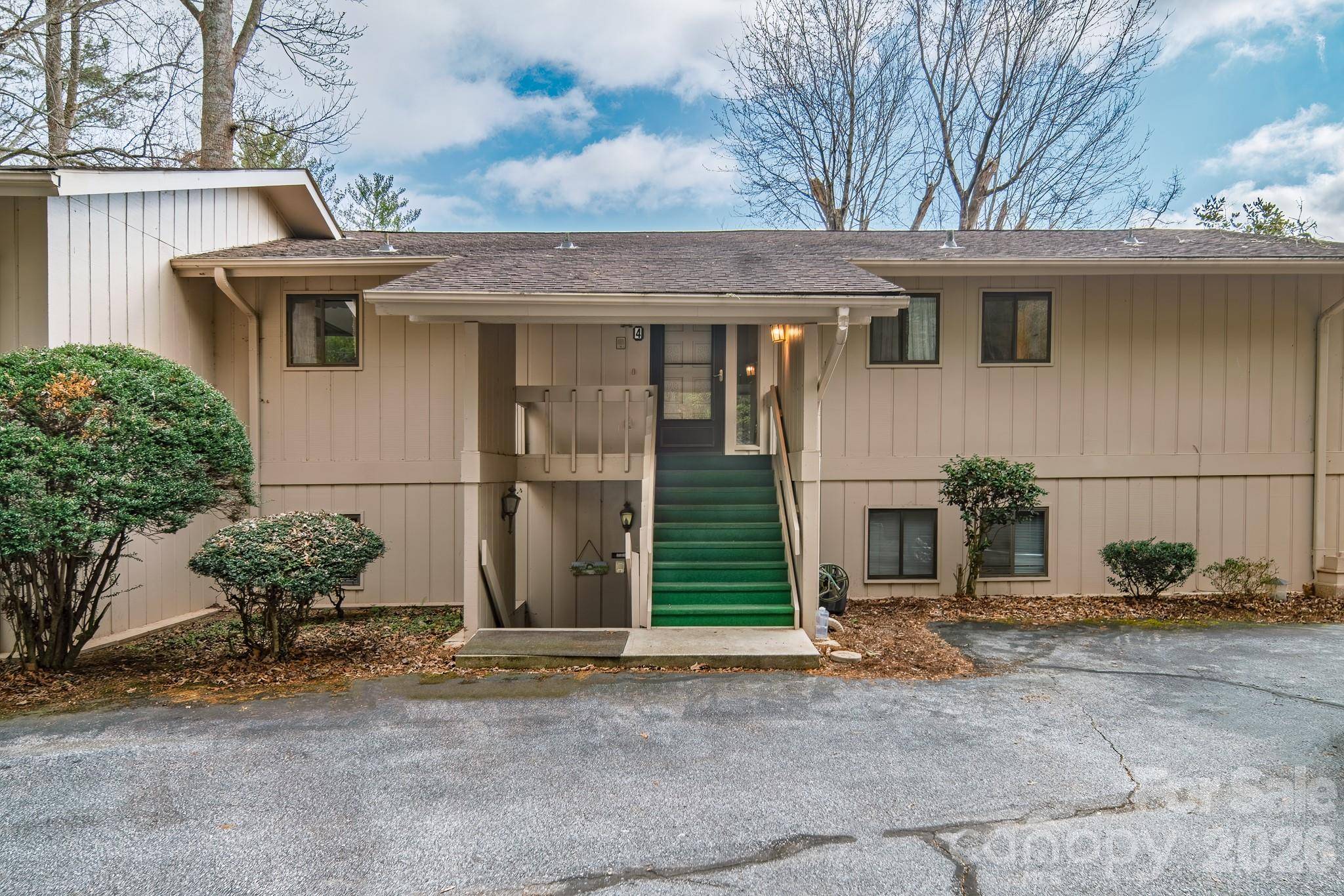 1813 Glen Cannon DR, Pisgah Forest, NC 28768